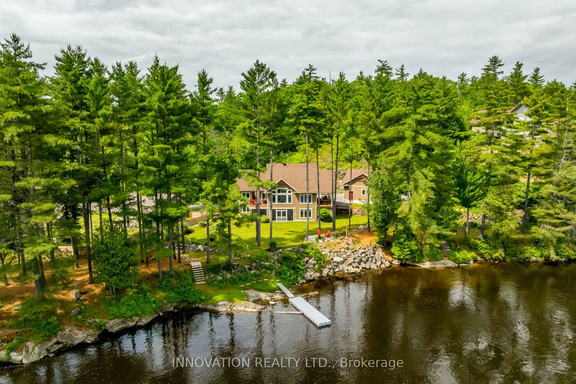 103 A Carriage Landing Drive