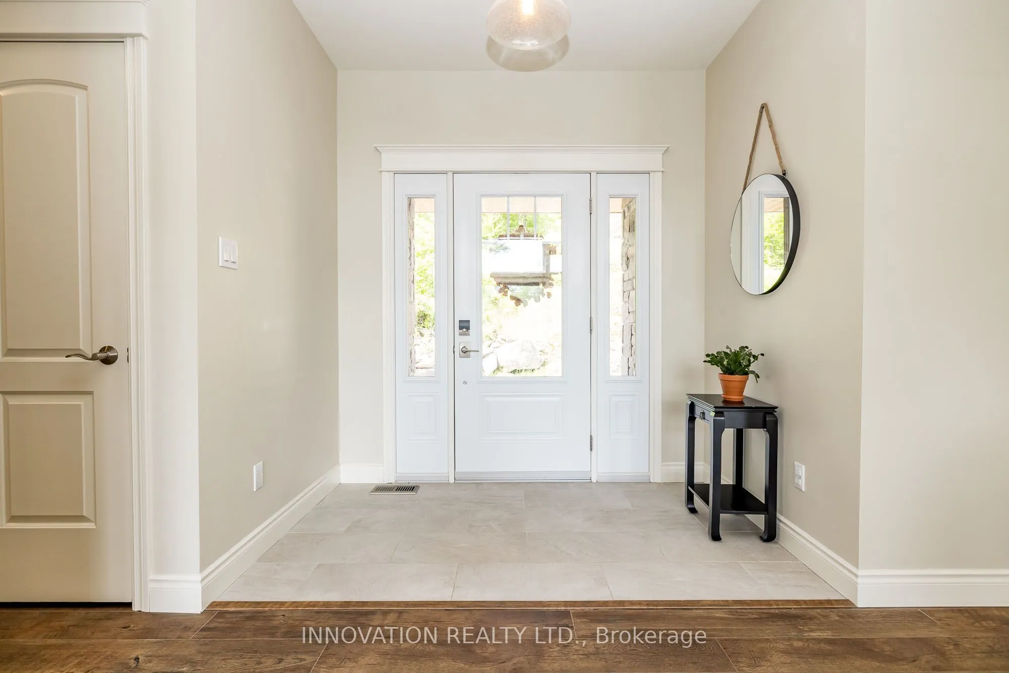 103 A Carriage Landing Drive