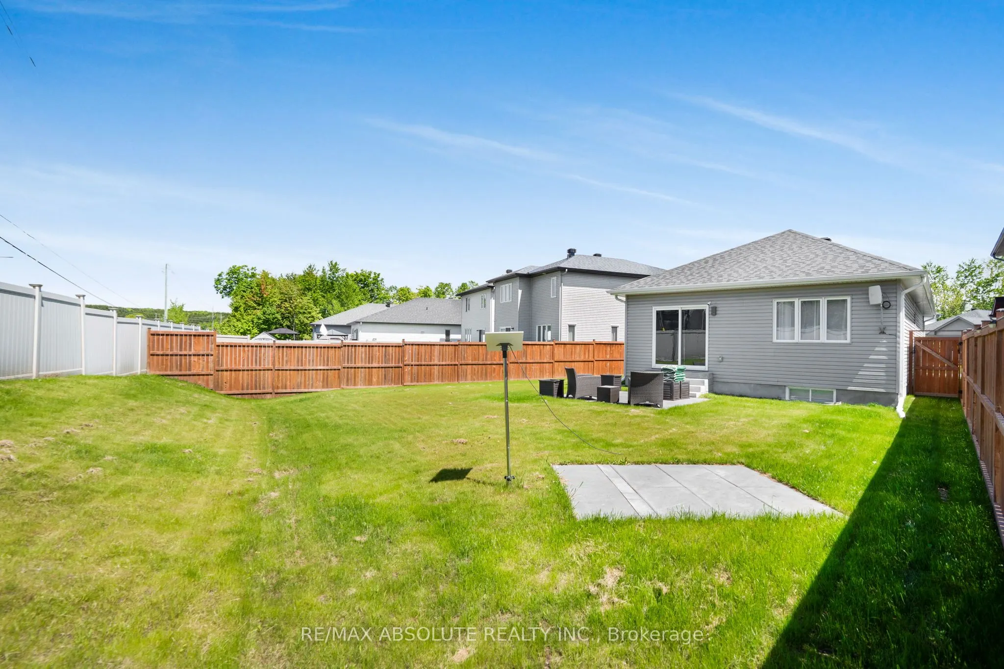 625 Robert Street
