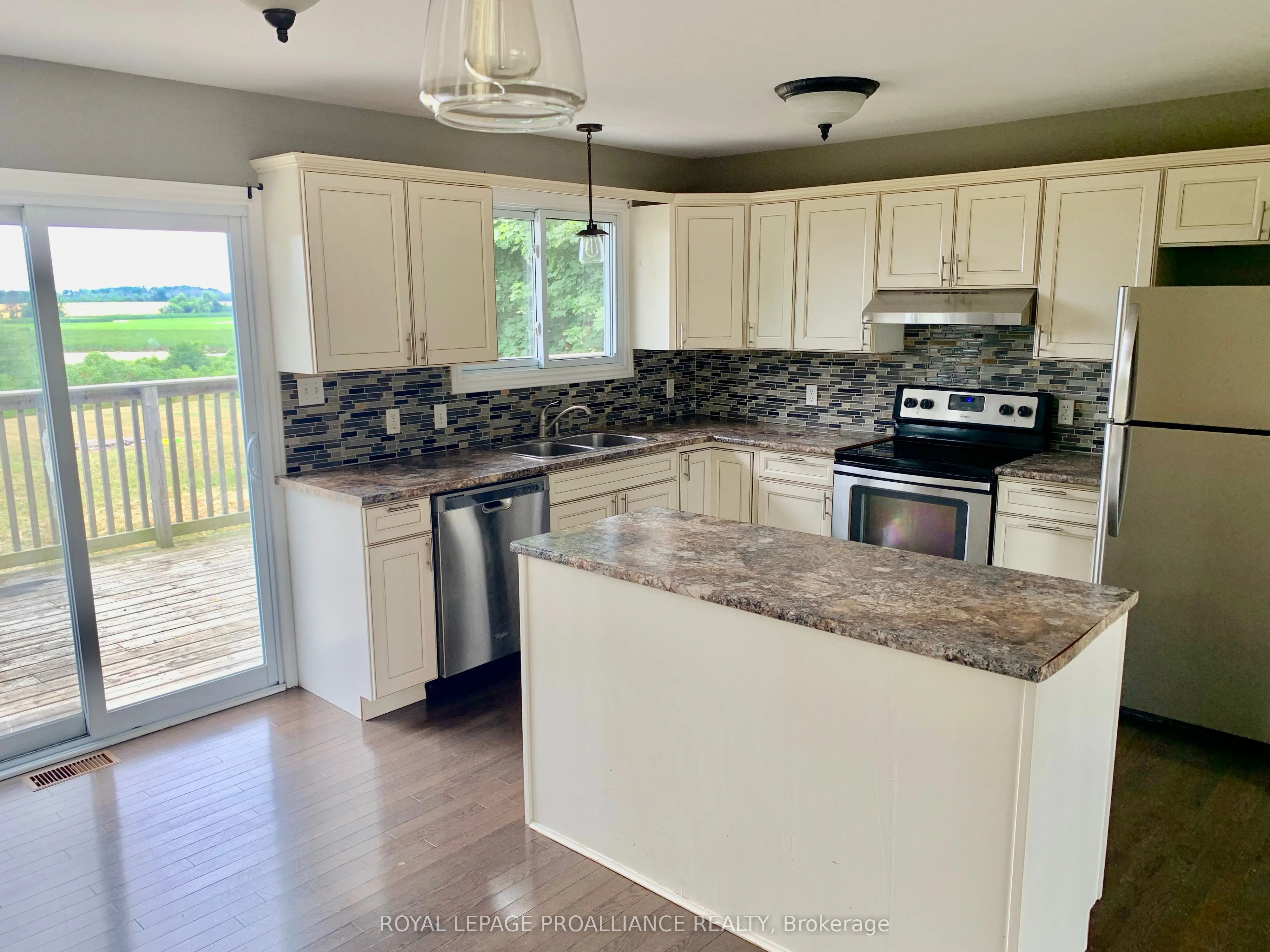 19185 LOYALIST Parkway