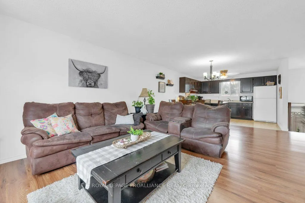 35 Van Alstine Drive