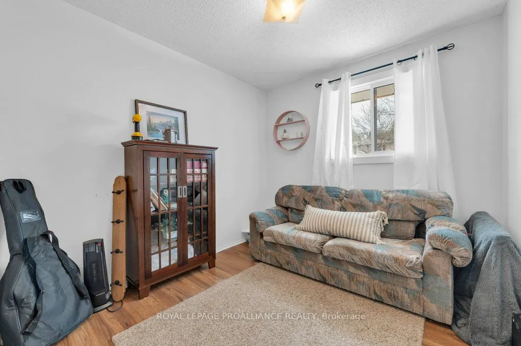 35 Van Alstine Drive