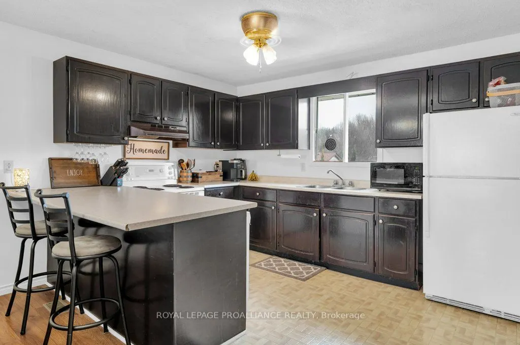 35 Van Alstine Drive