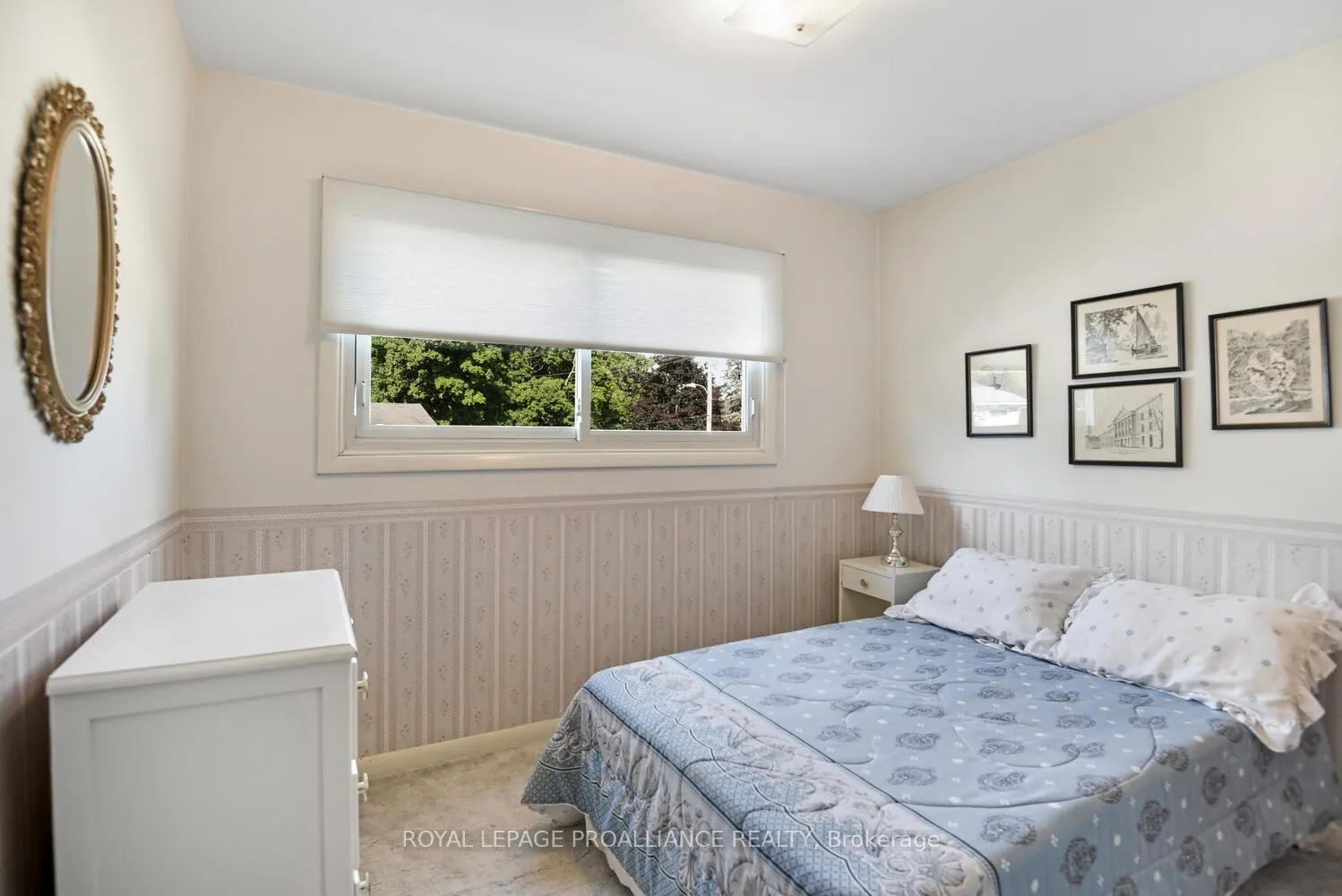 2 Woodlawn Place