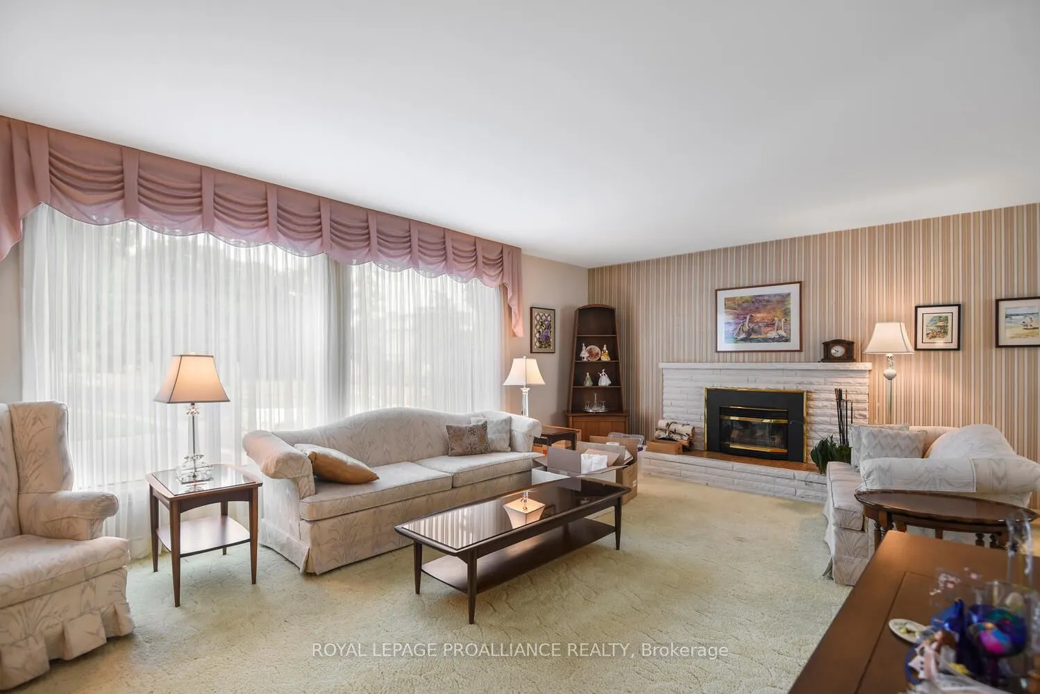 2 Woodlawn Place