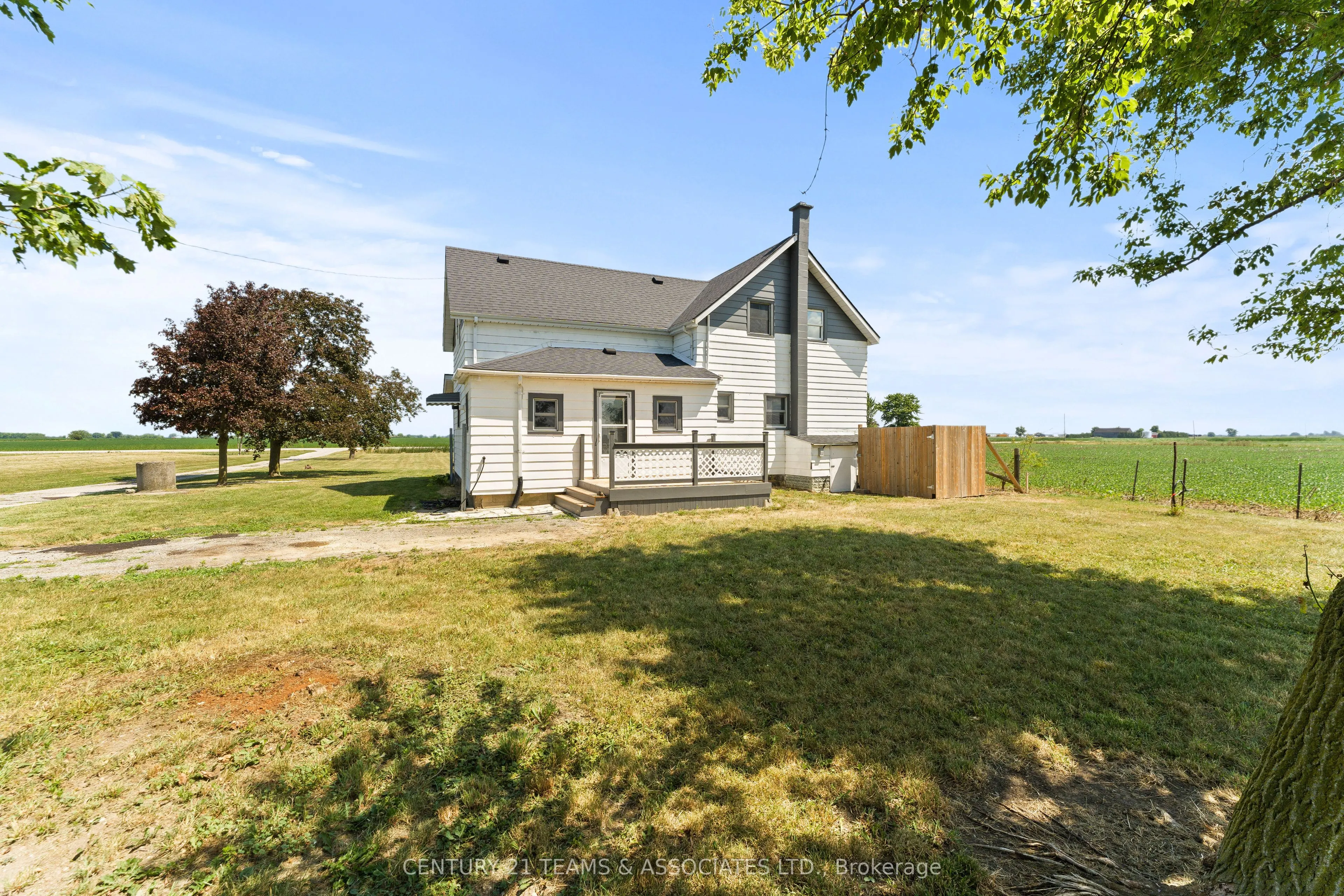 5845 Lakeshore Road 305