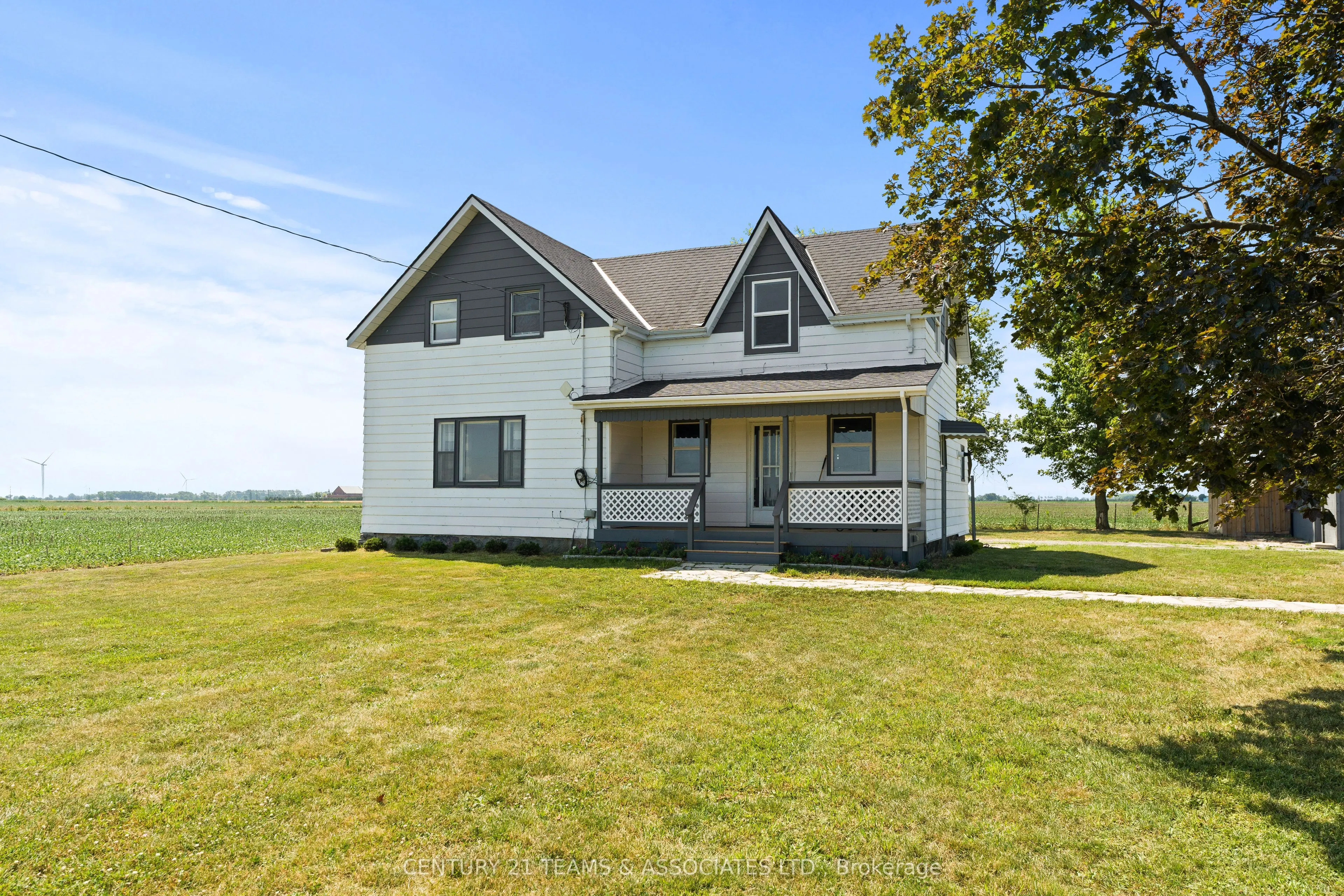 5845 Lakeshore Road 305