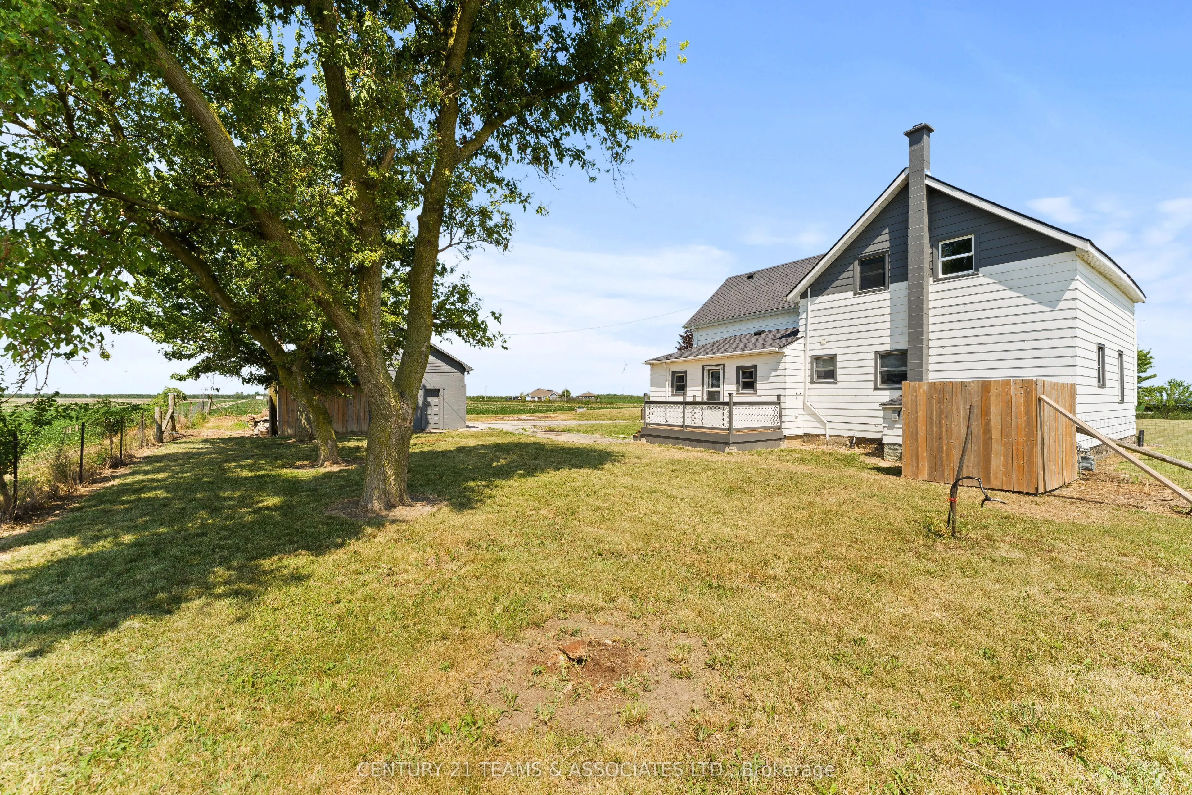 5845 Lakeshore Road 305