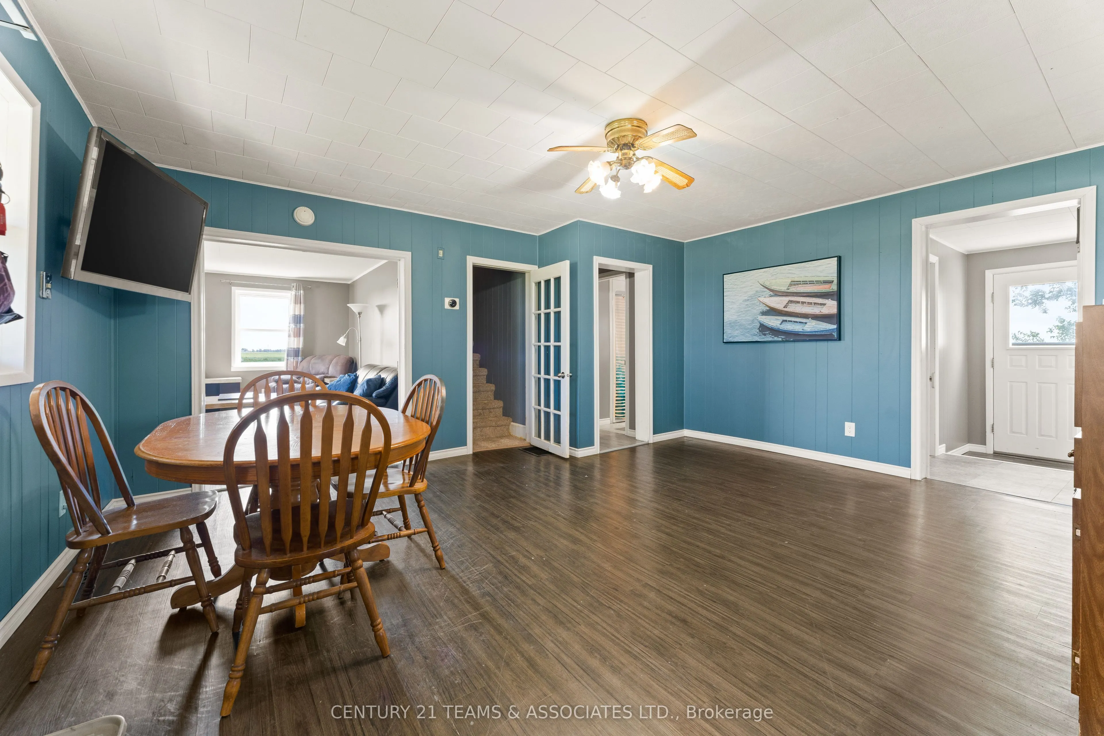 5845 Lakeshore Road 305
