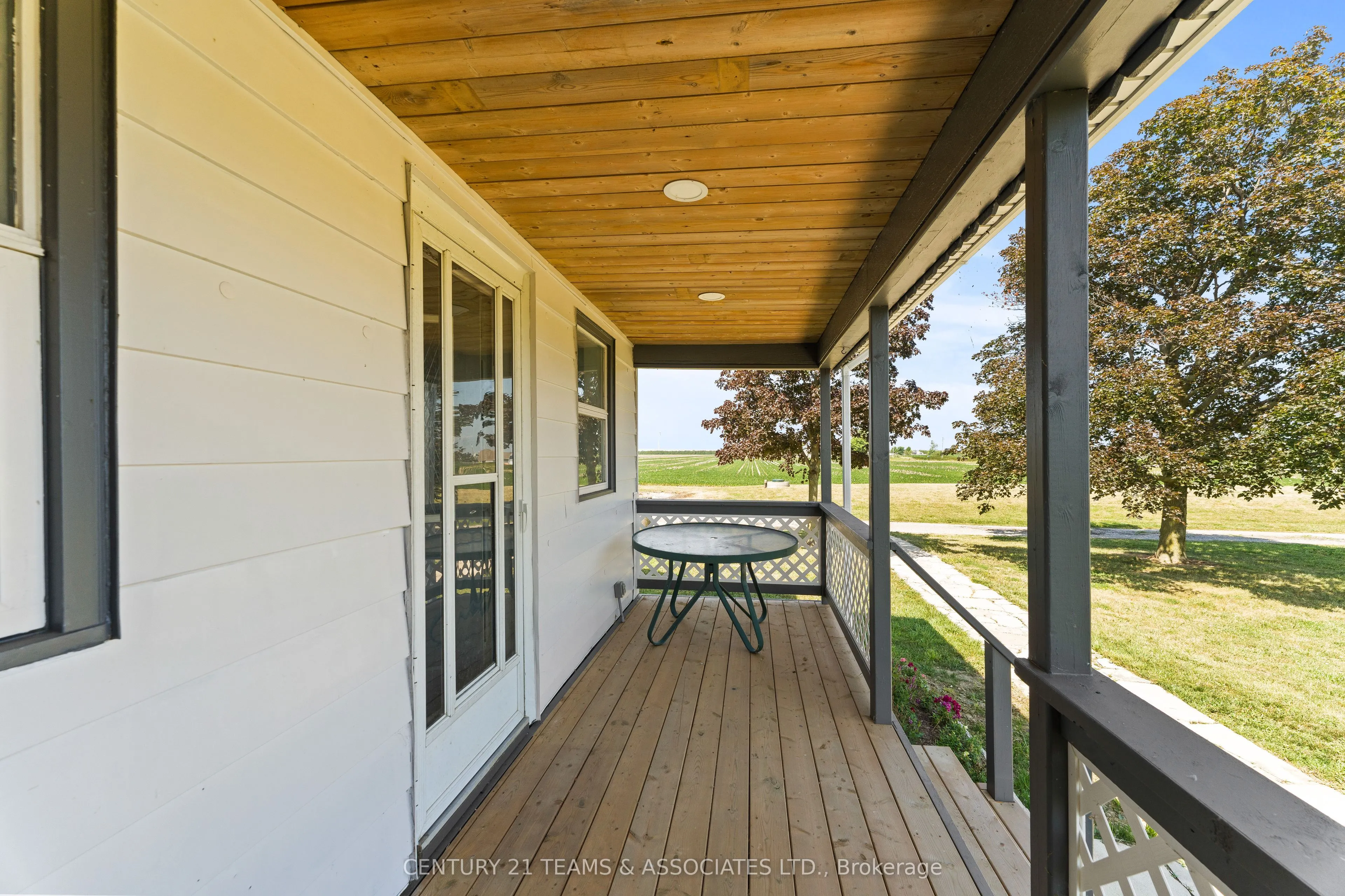 5845 Lakeshore Road 305