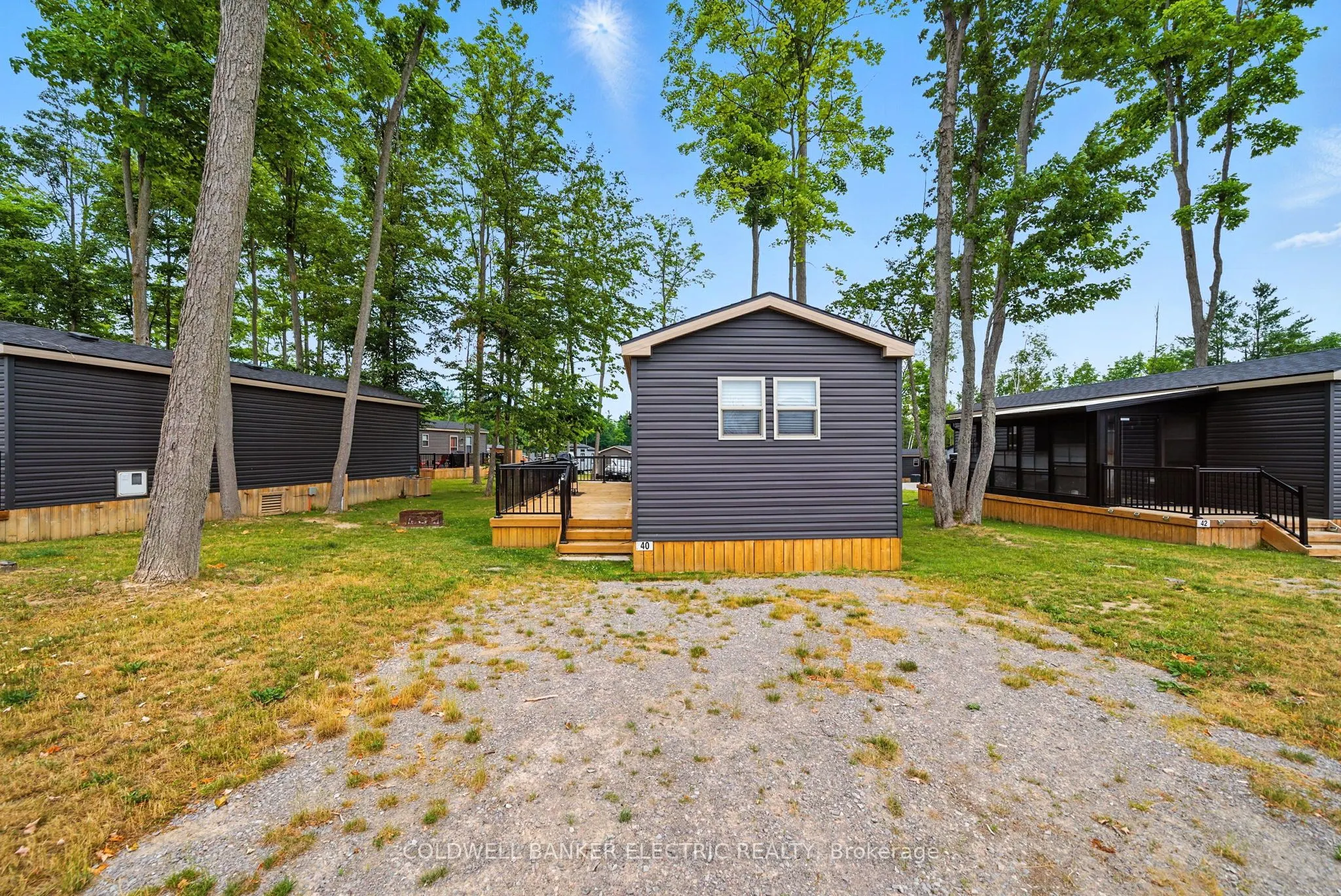 1235 Villiers Line, #40 StAnd