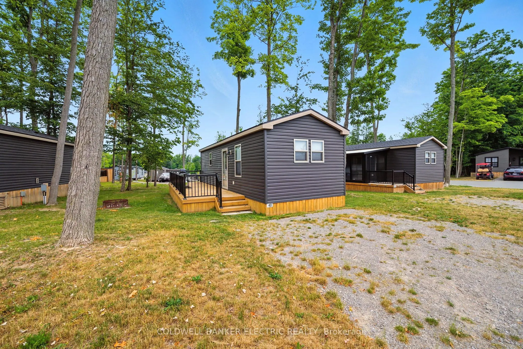 1235 Villiers Line, #40 StAnd