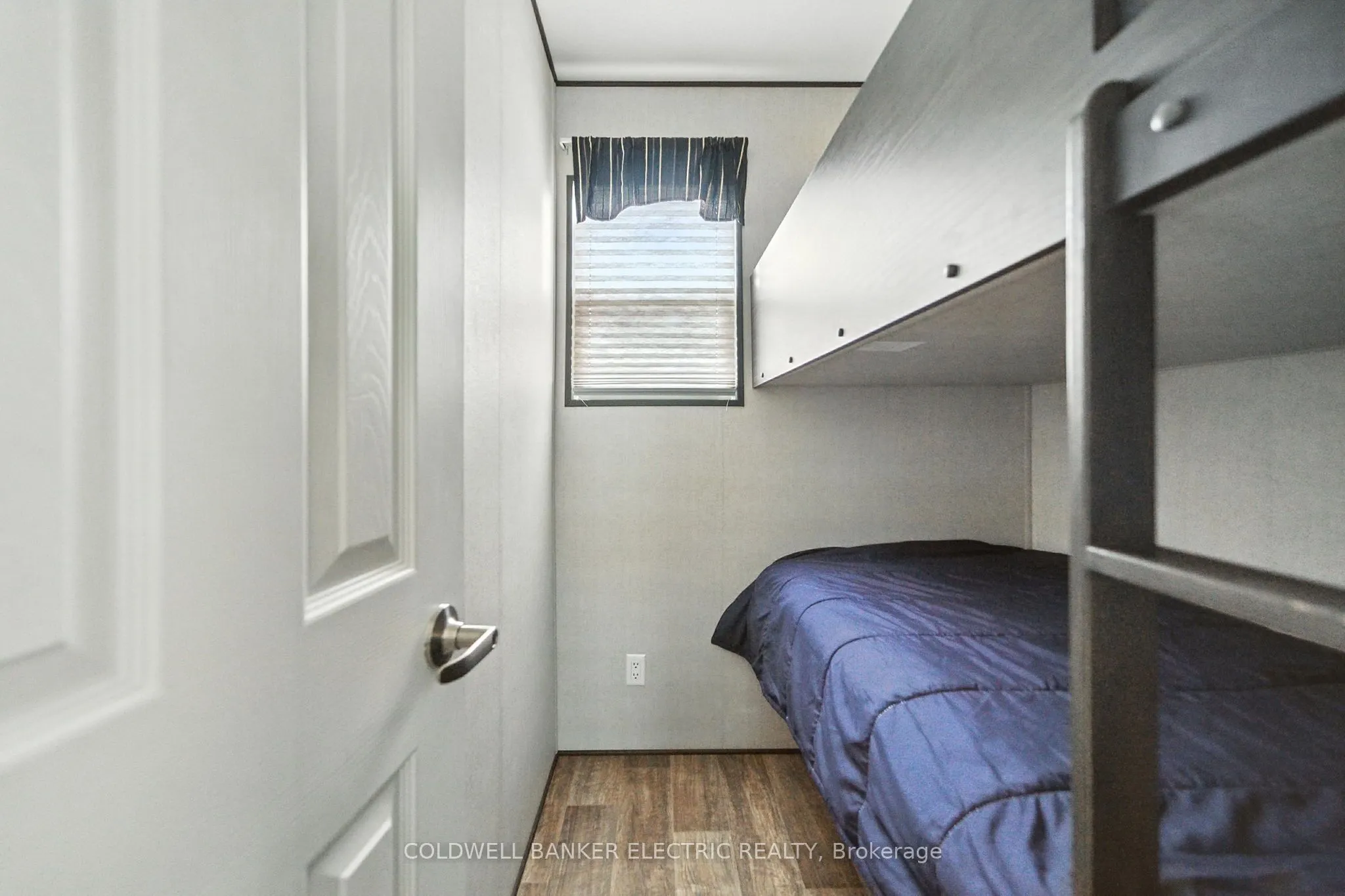 1235 Villiers Line, #40 StAnd