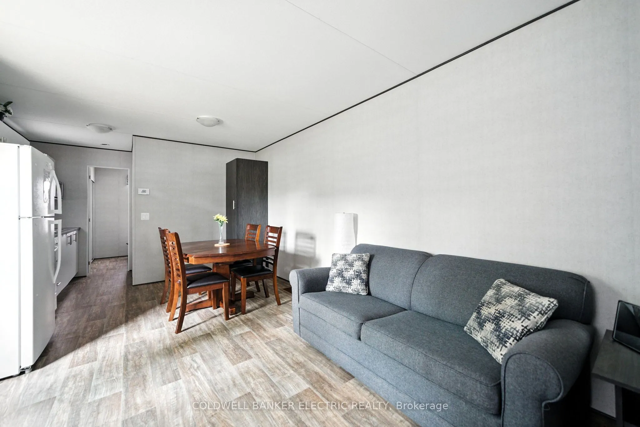 1235 Villiers Line, #40 StAnd