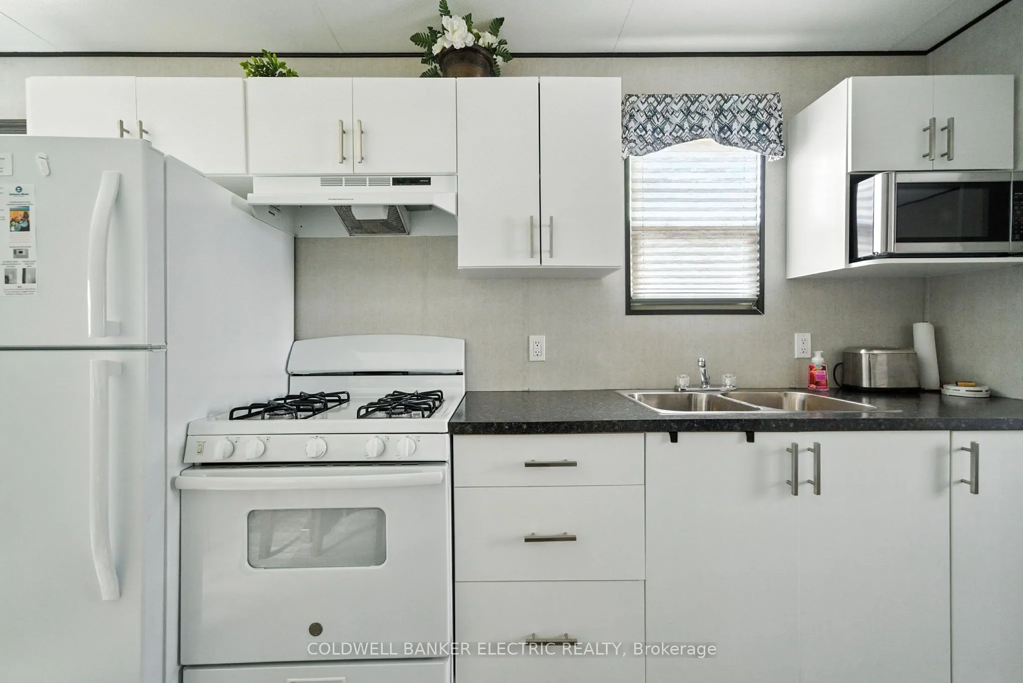 1235 Villiers Line, #40 StAnd
