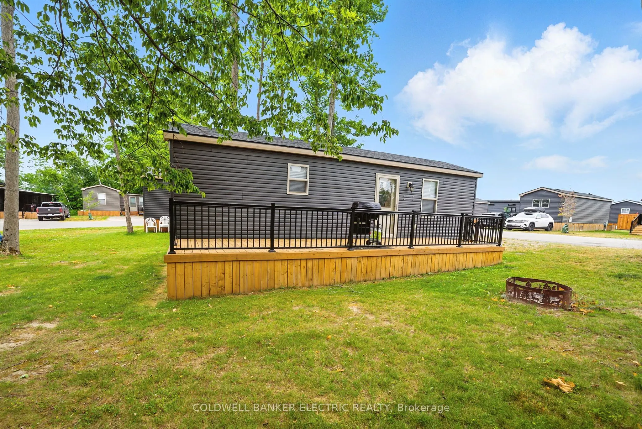 1235 Villiers Line, #40 StAnd