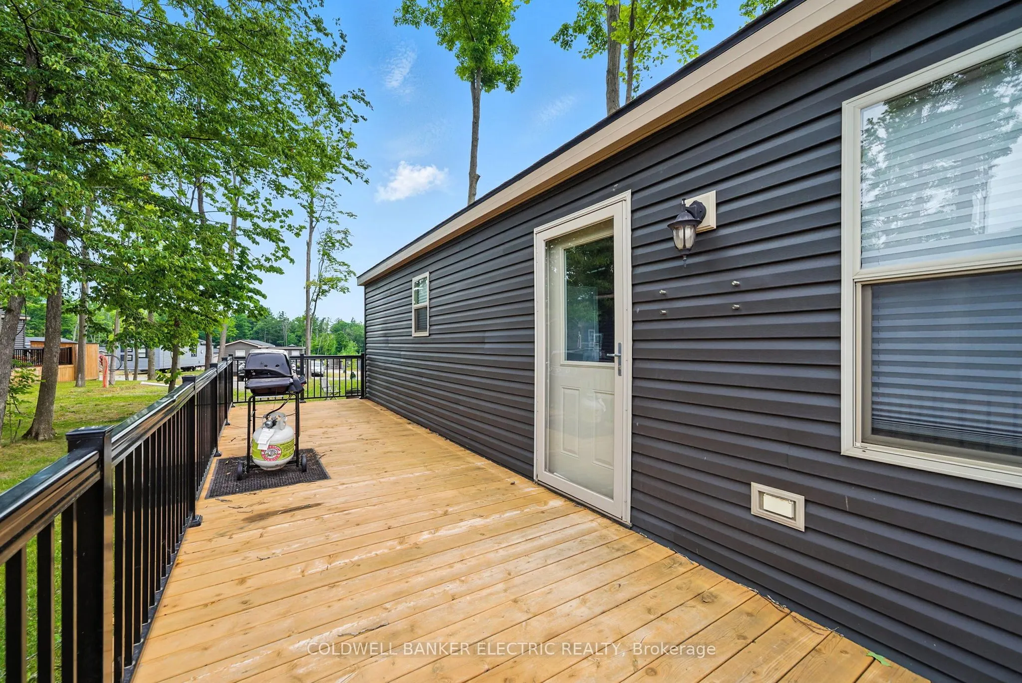 1235 Villiers Line, #40 StAnd