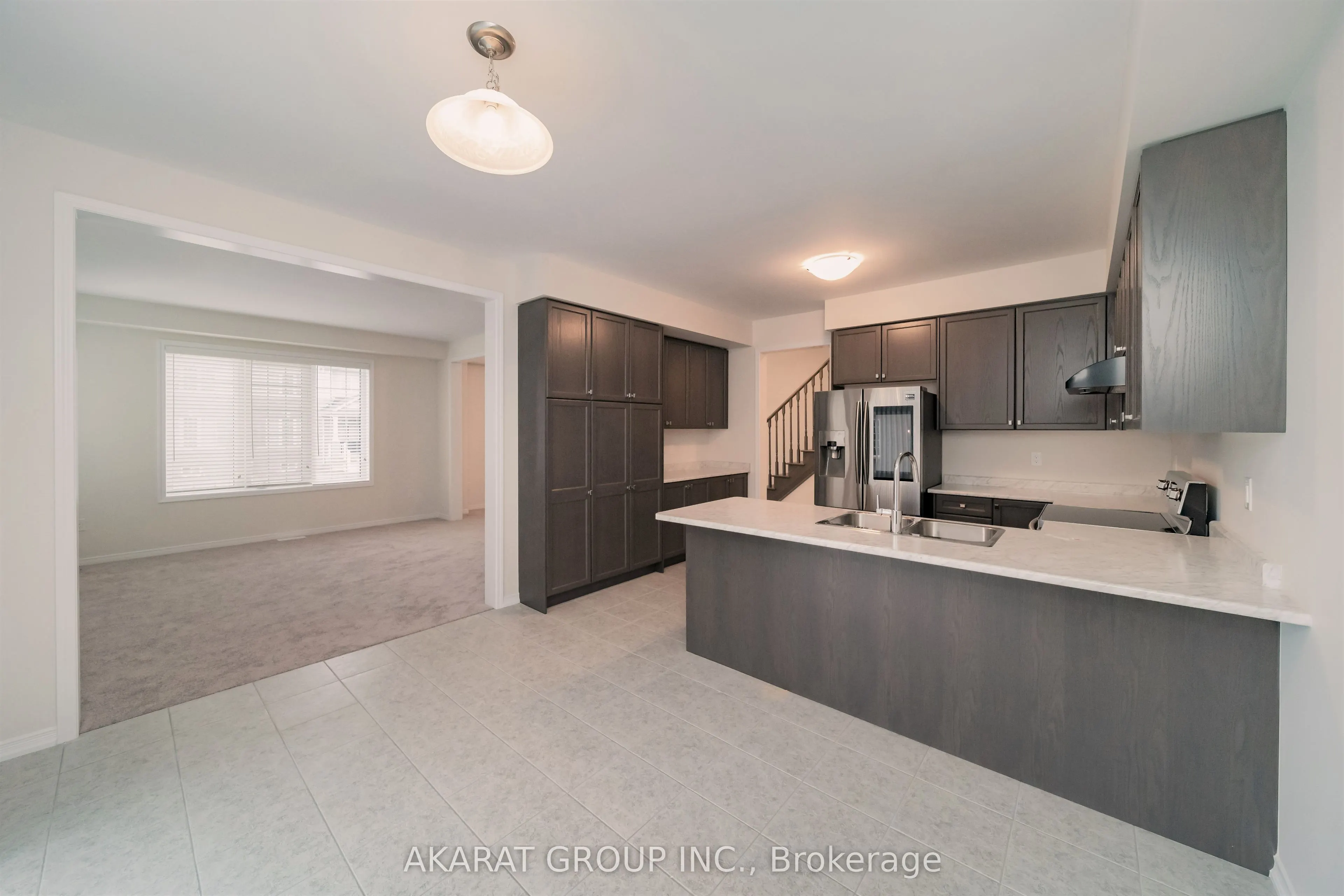 135 Esther Crescent
