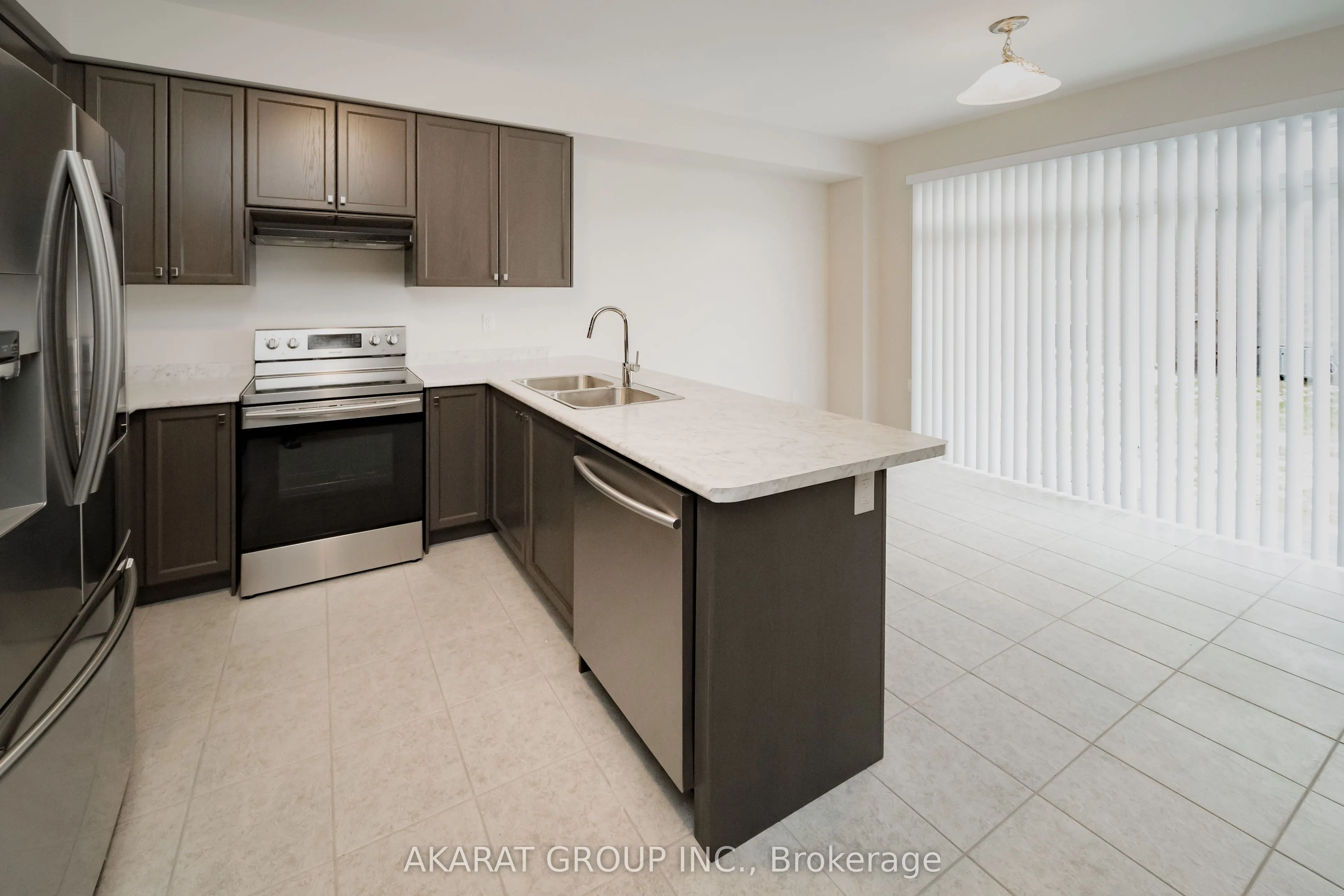 135 Esther Crescent