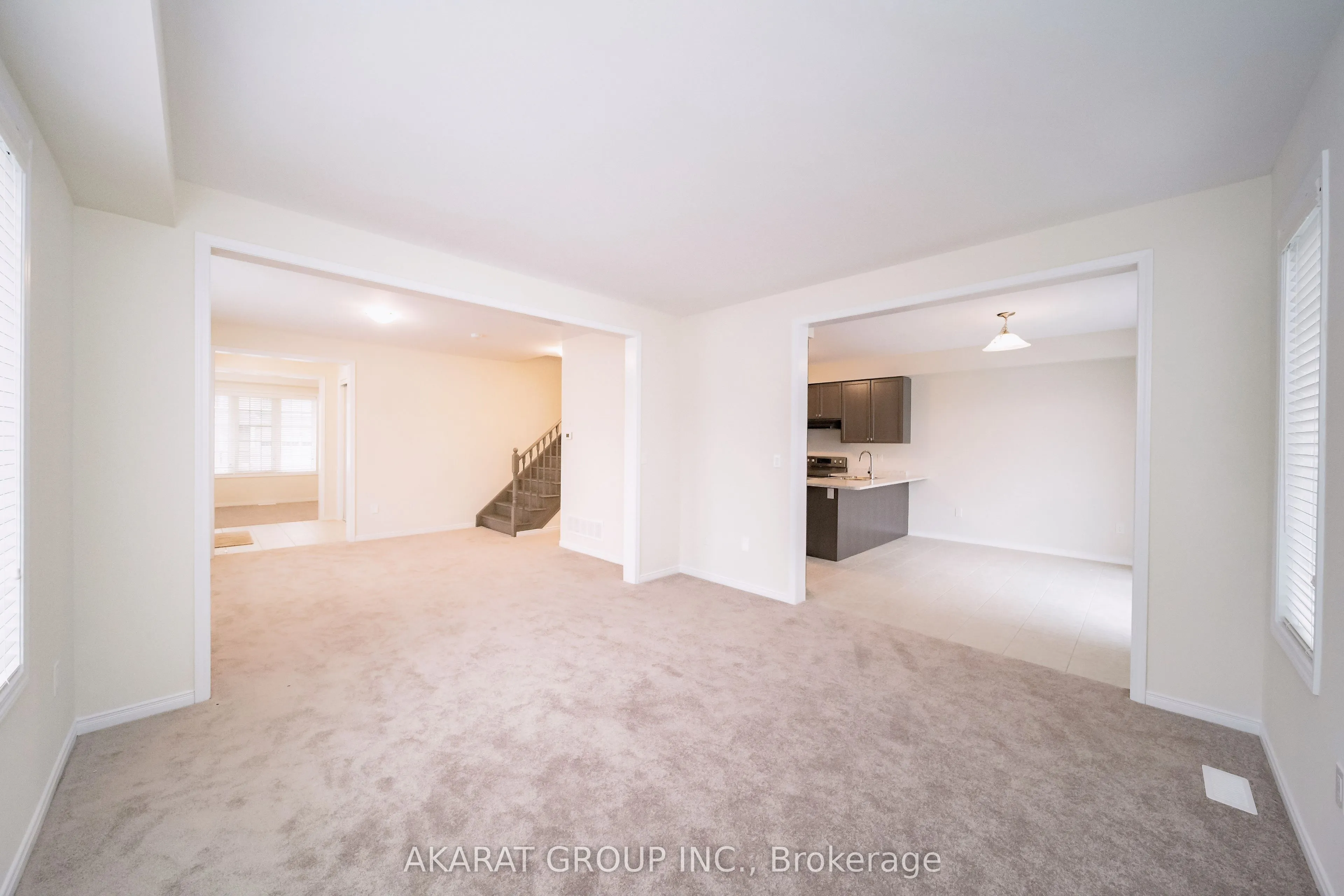 135 Esther Crescent
