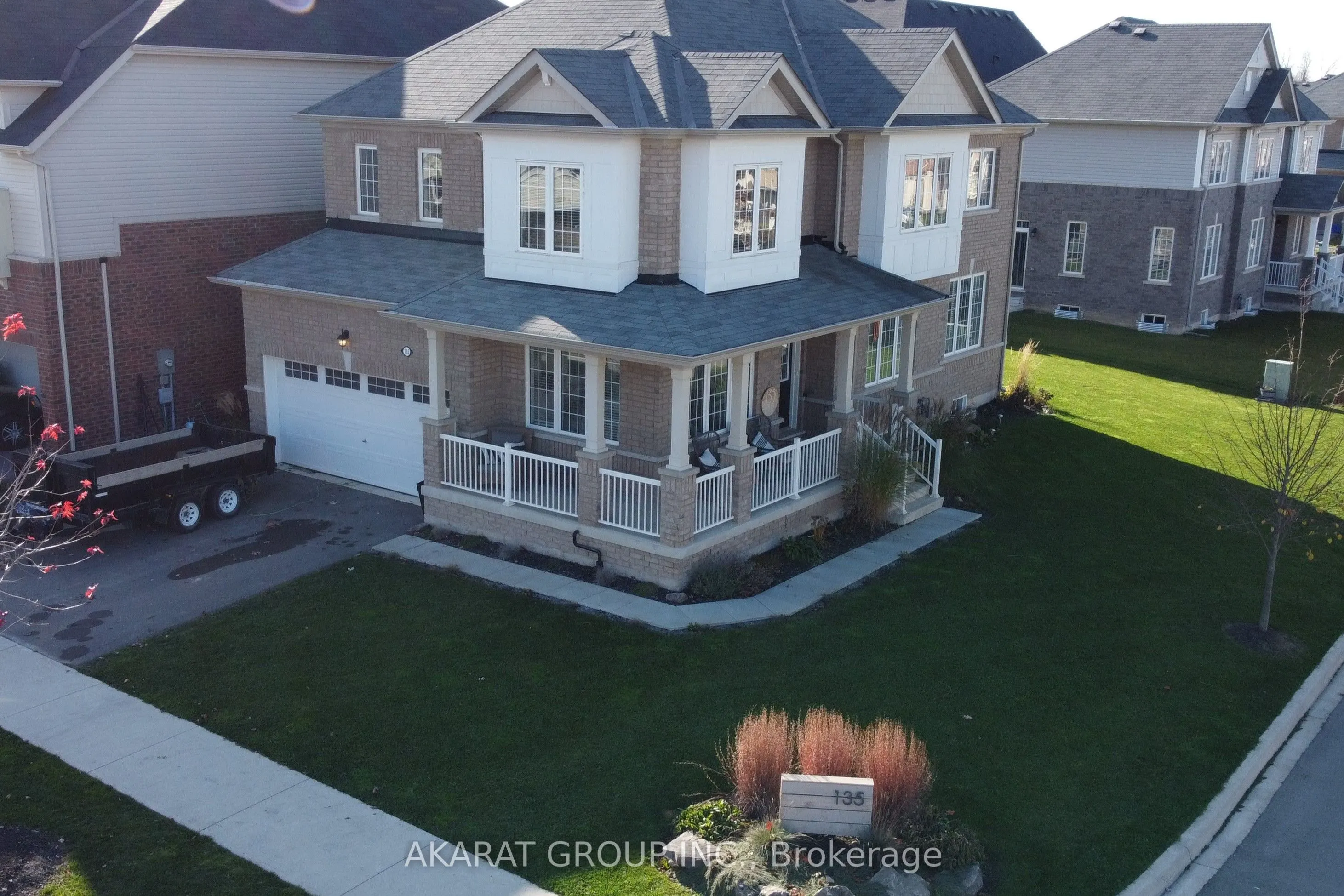 135 Esther Crescent