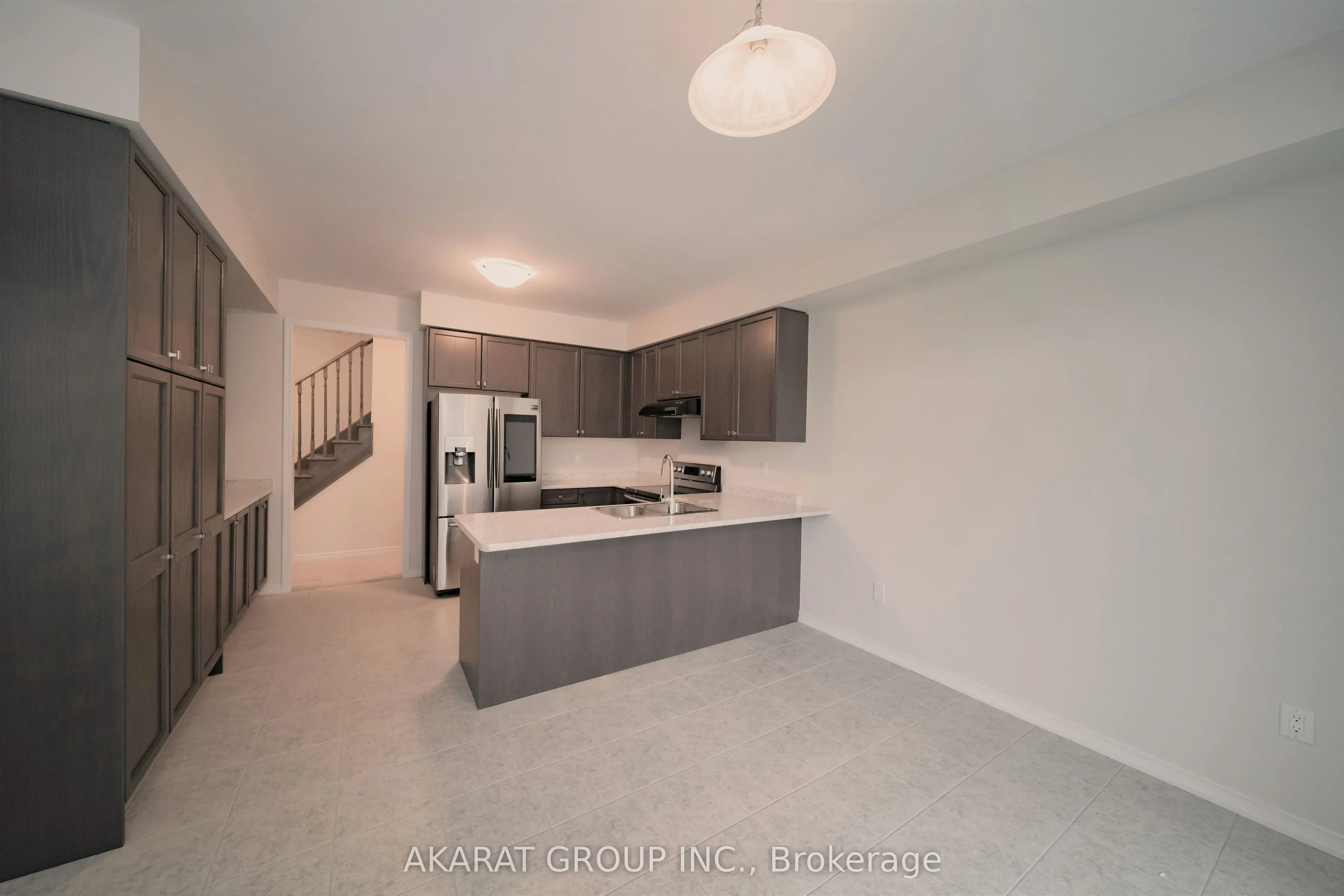 135 Esther Crescent