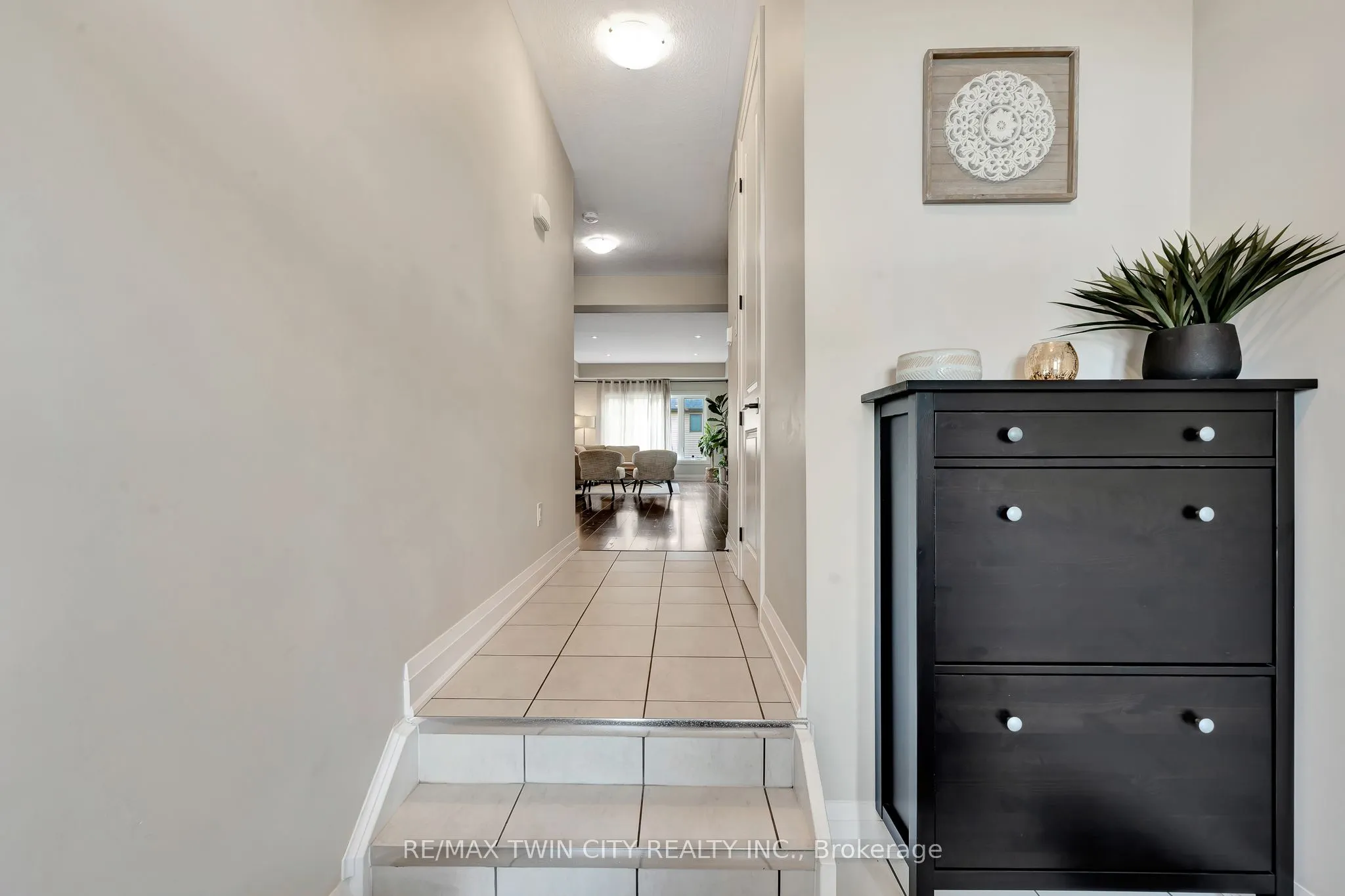 592 Mayapple Street
