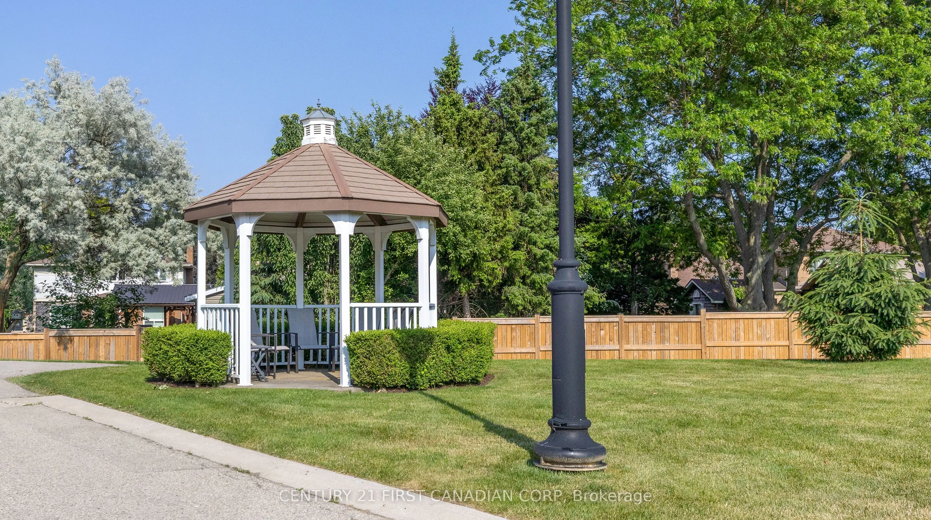 20 Windermere Place, #18