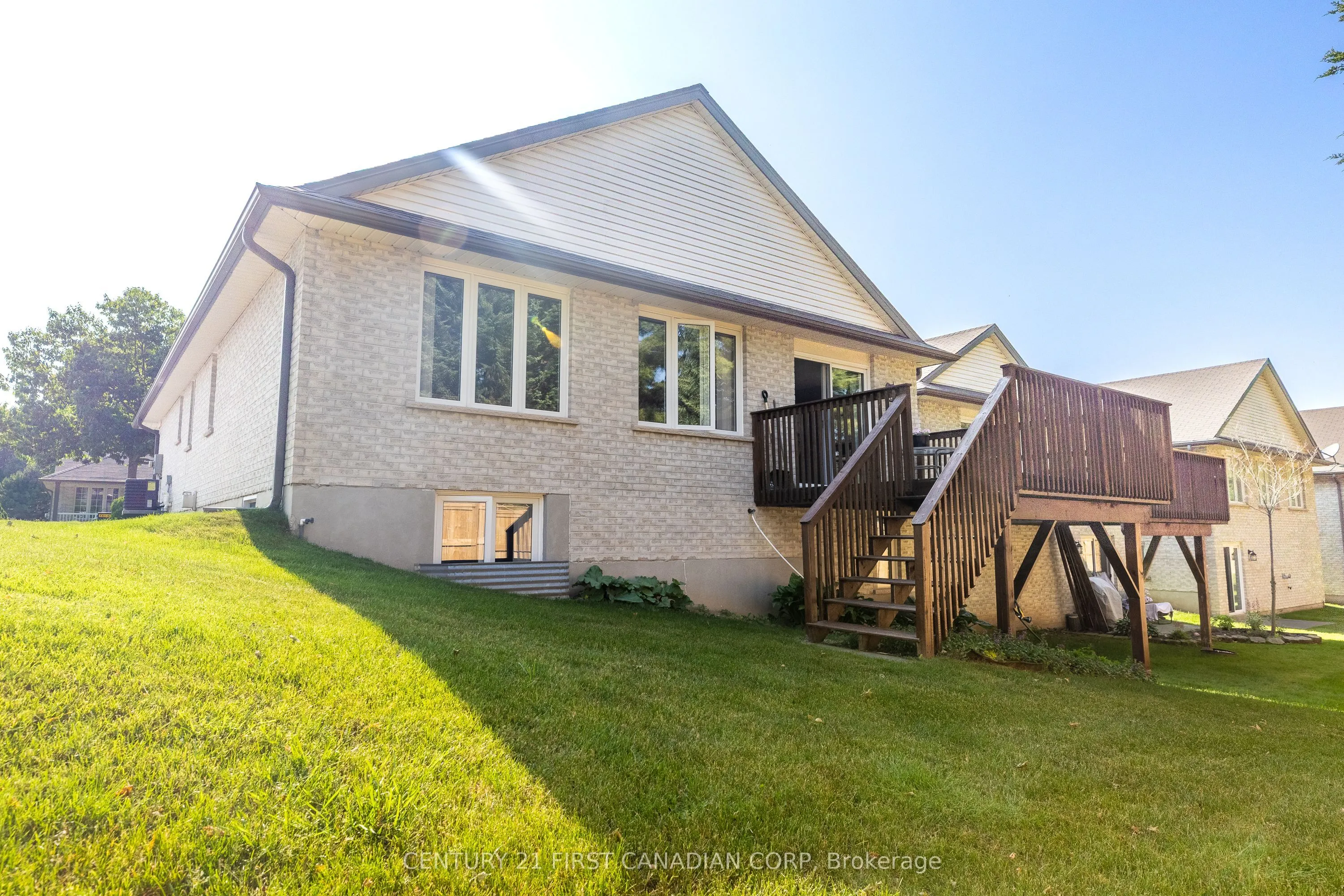20 Windermere Place, #18
