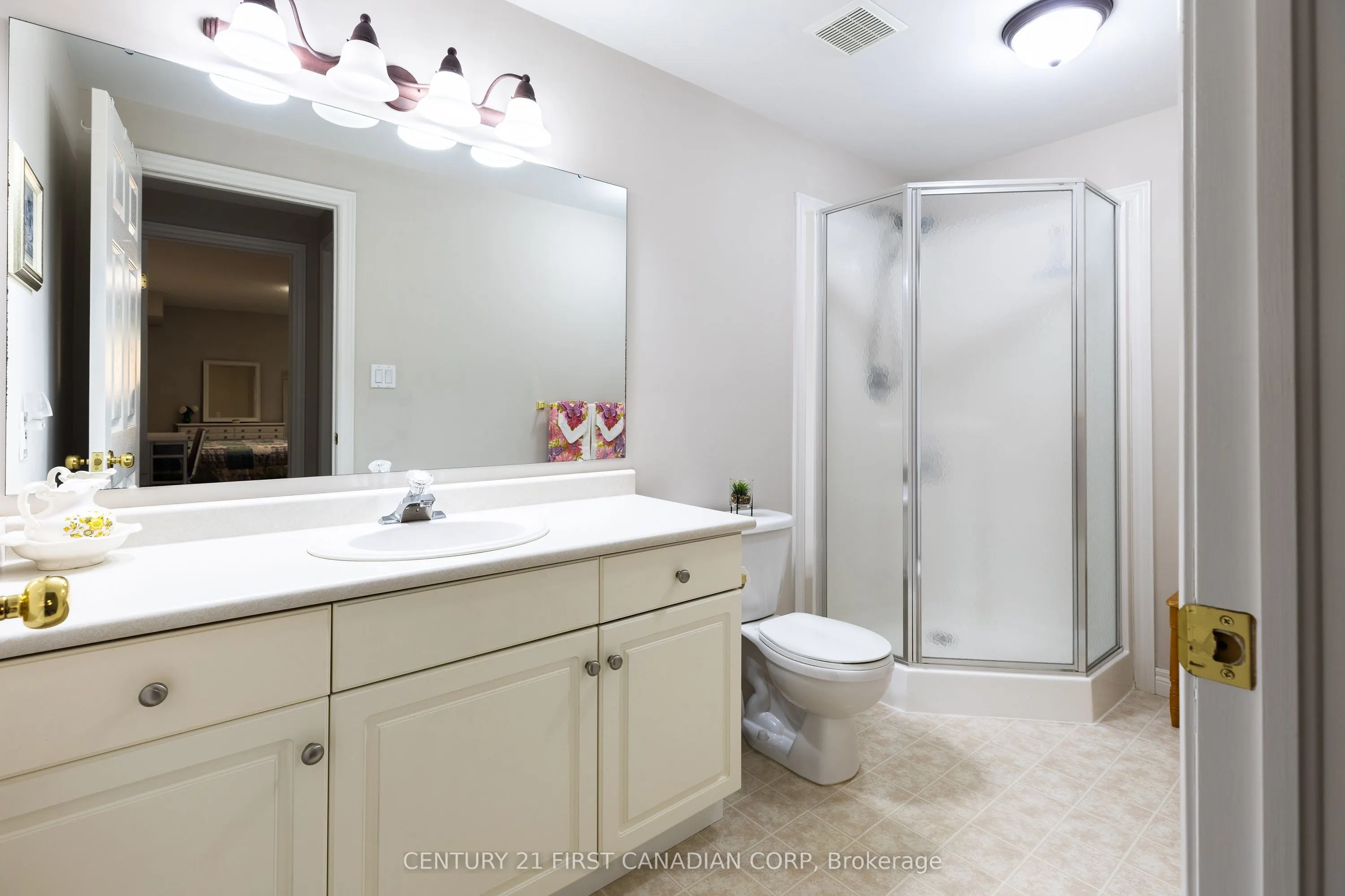 20 Windermere Place, #18