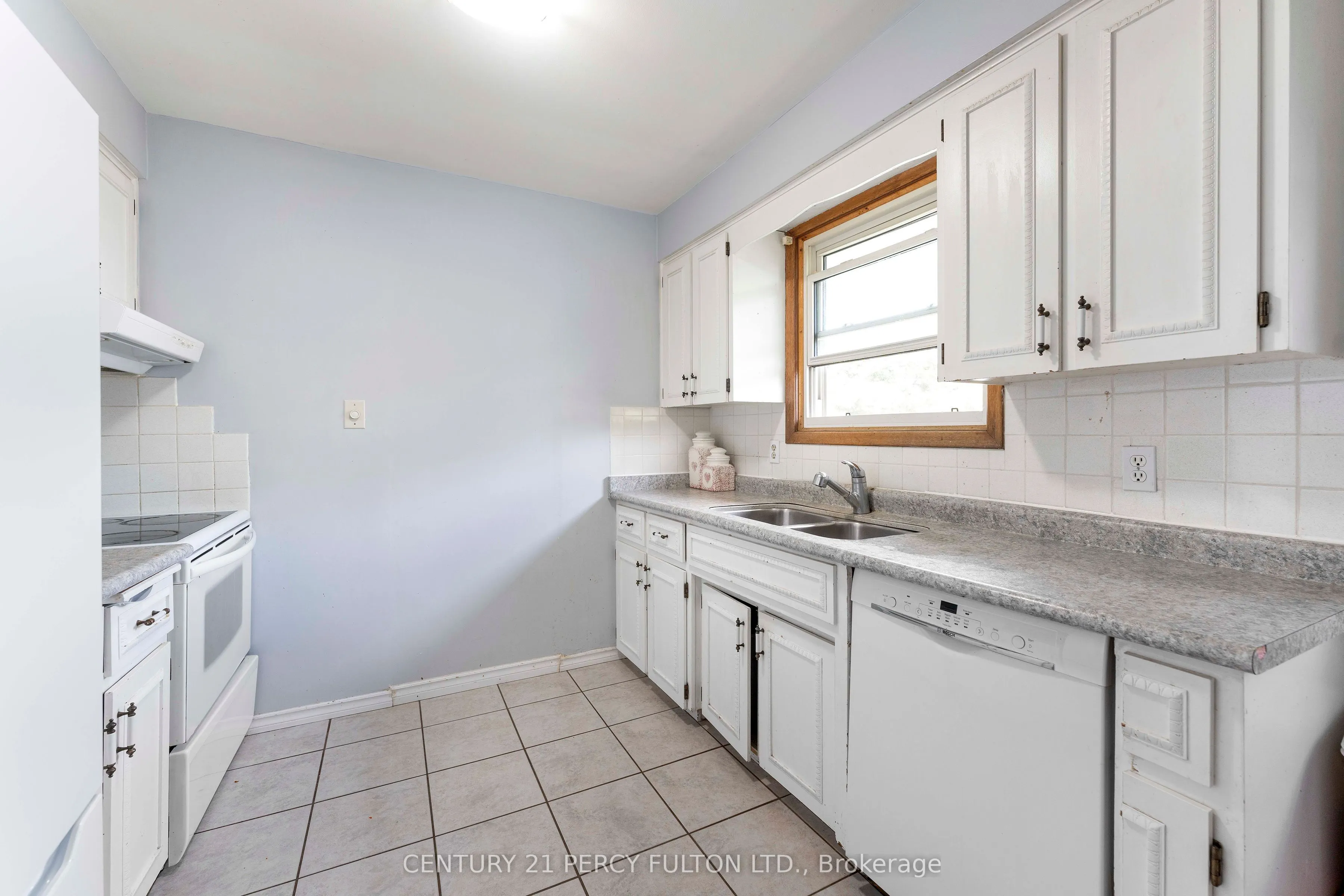 125 Brant Avenue, #Main Floor