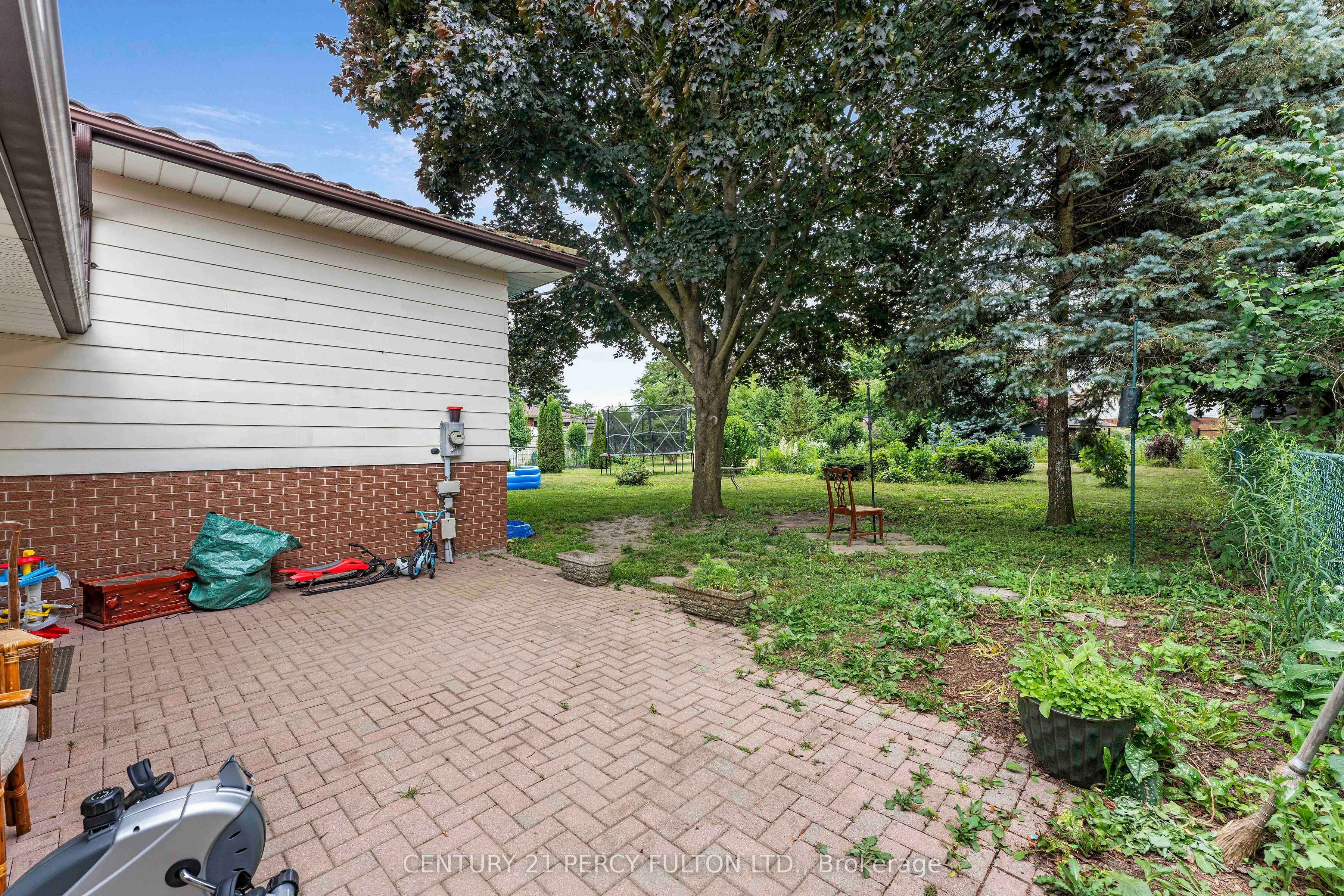 125 Brant Avenue, #Main Floor