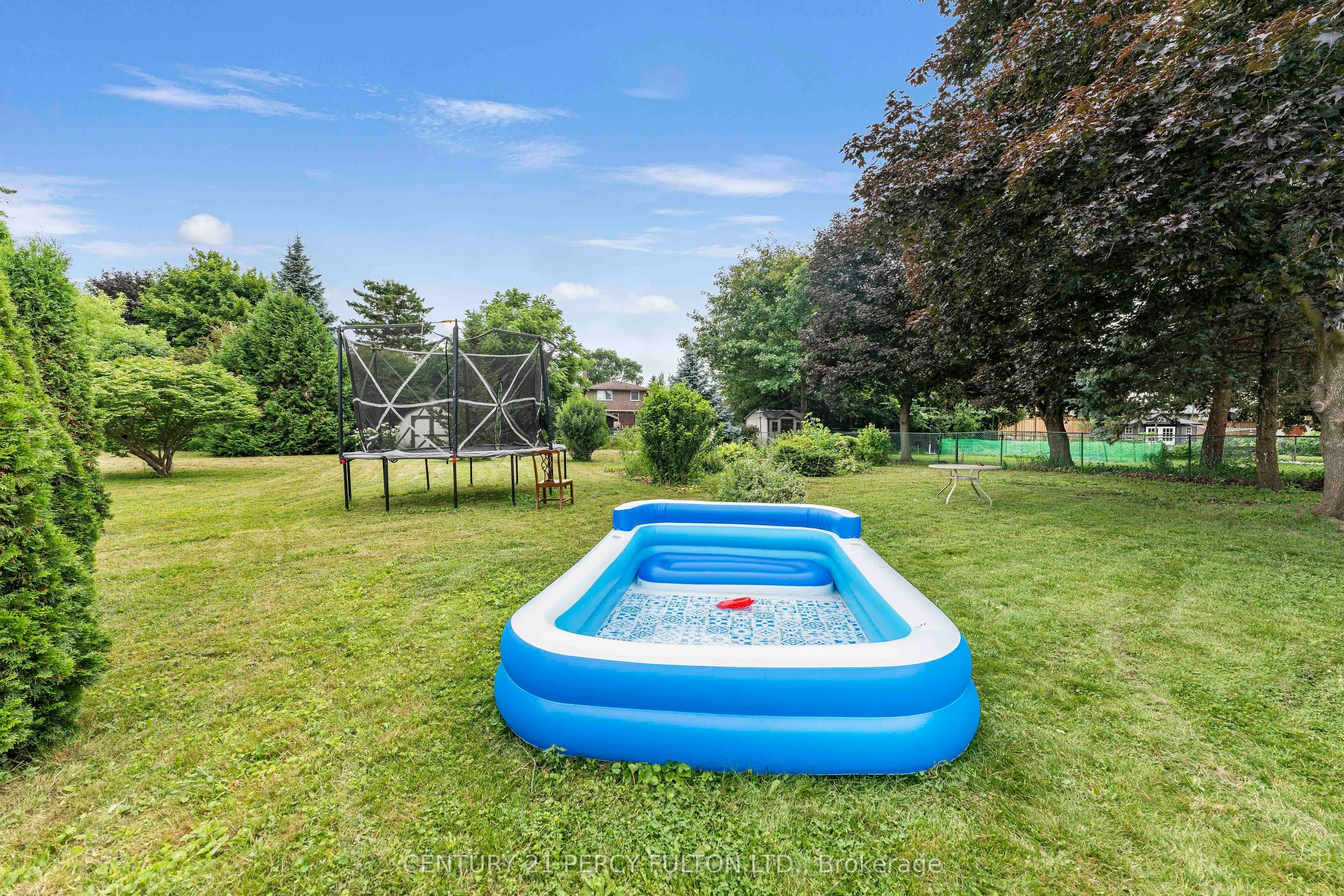 125 Brant Avenue, #Main Floor
