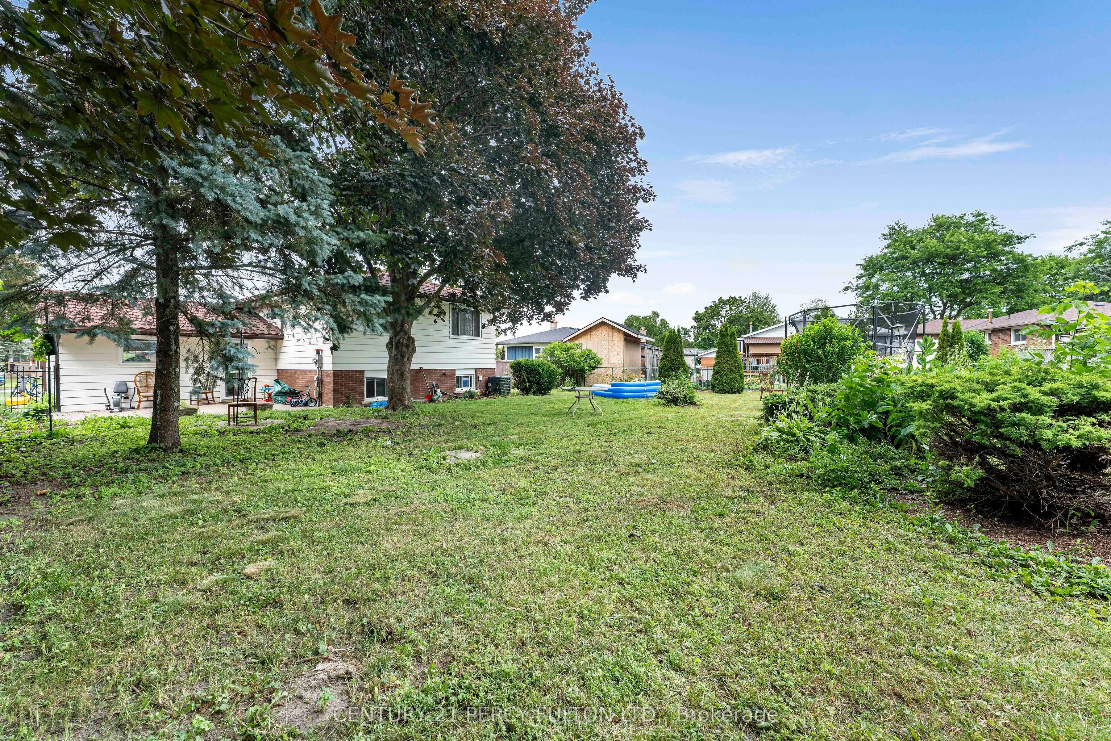 125 Brant Avenue, #Main Floor