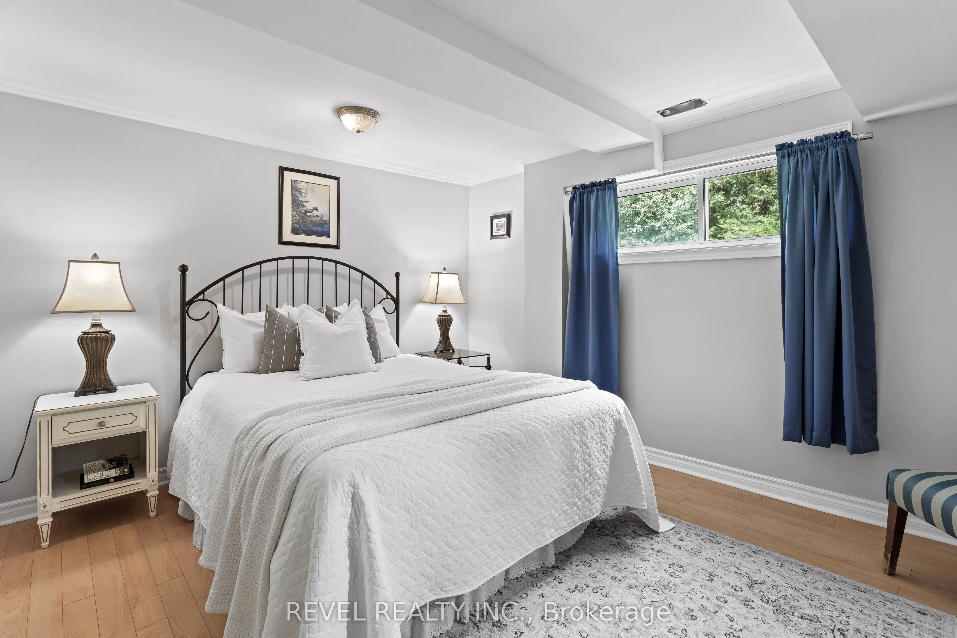 99 Bowen Road