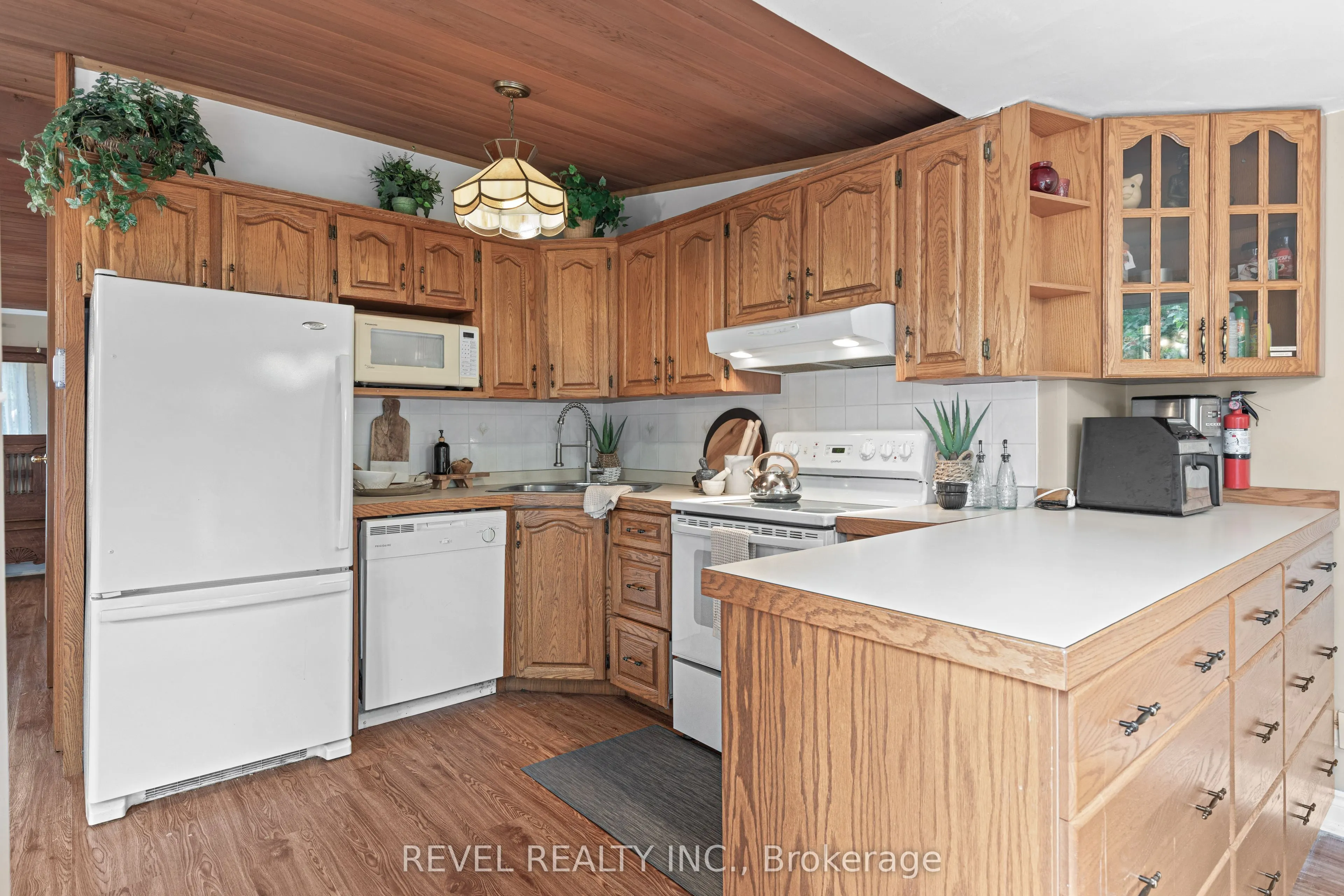 99 Bowen Road