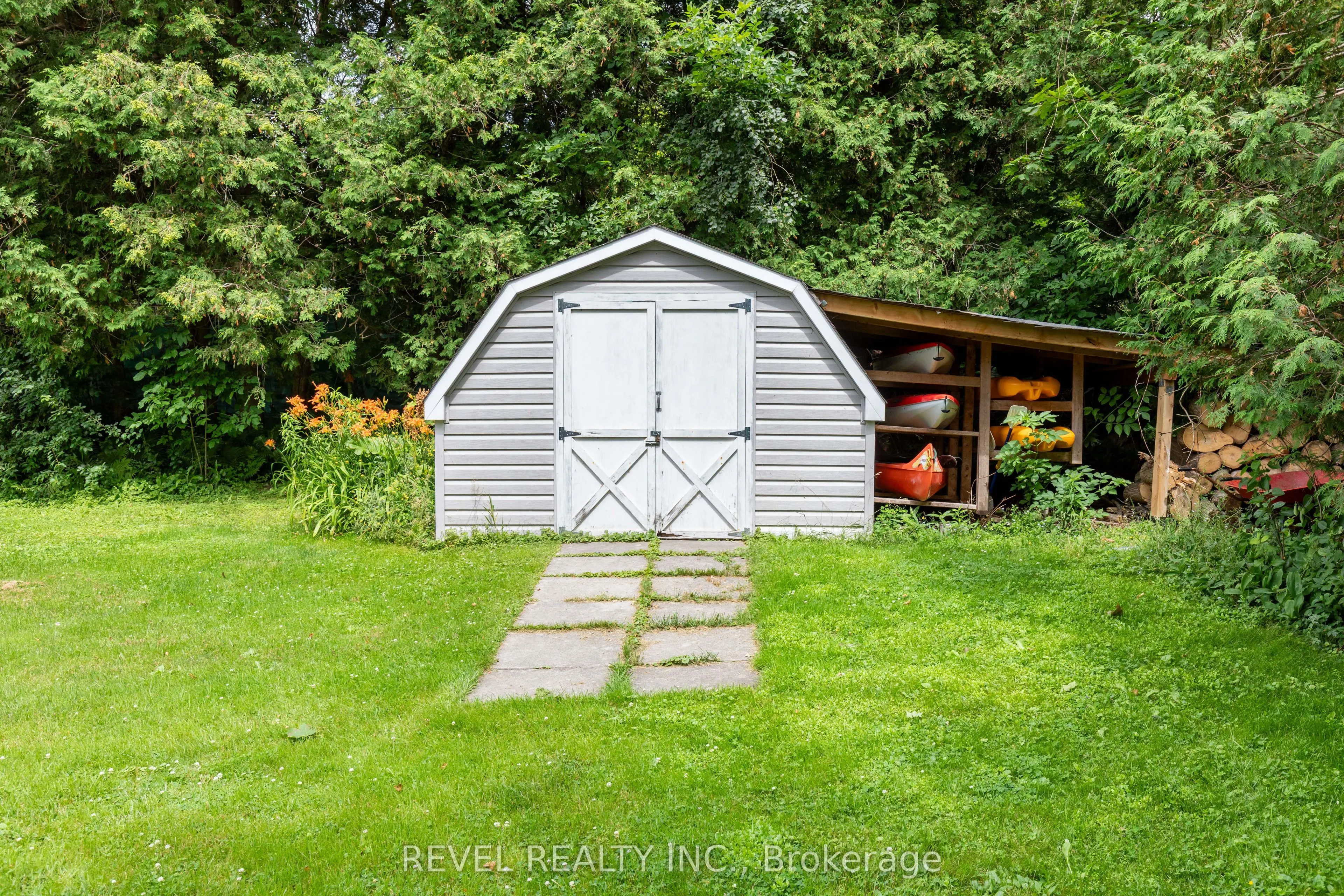 99 Bowen Road