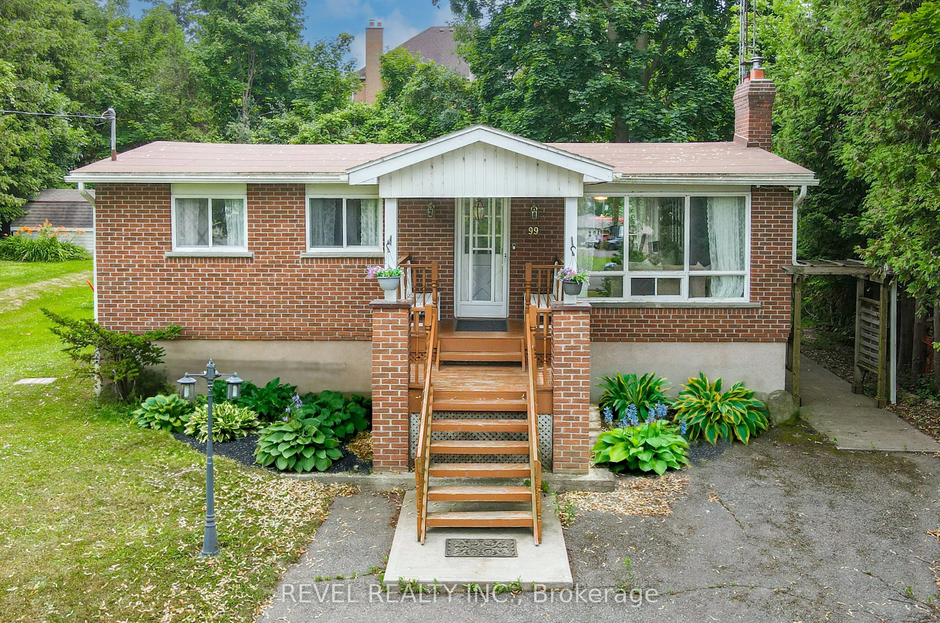 99 Bowen Road