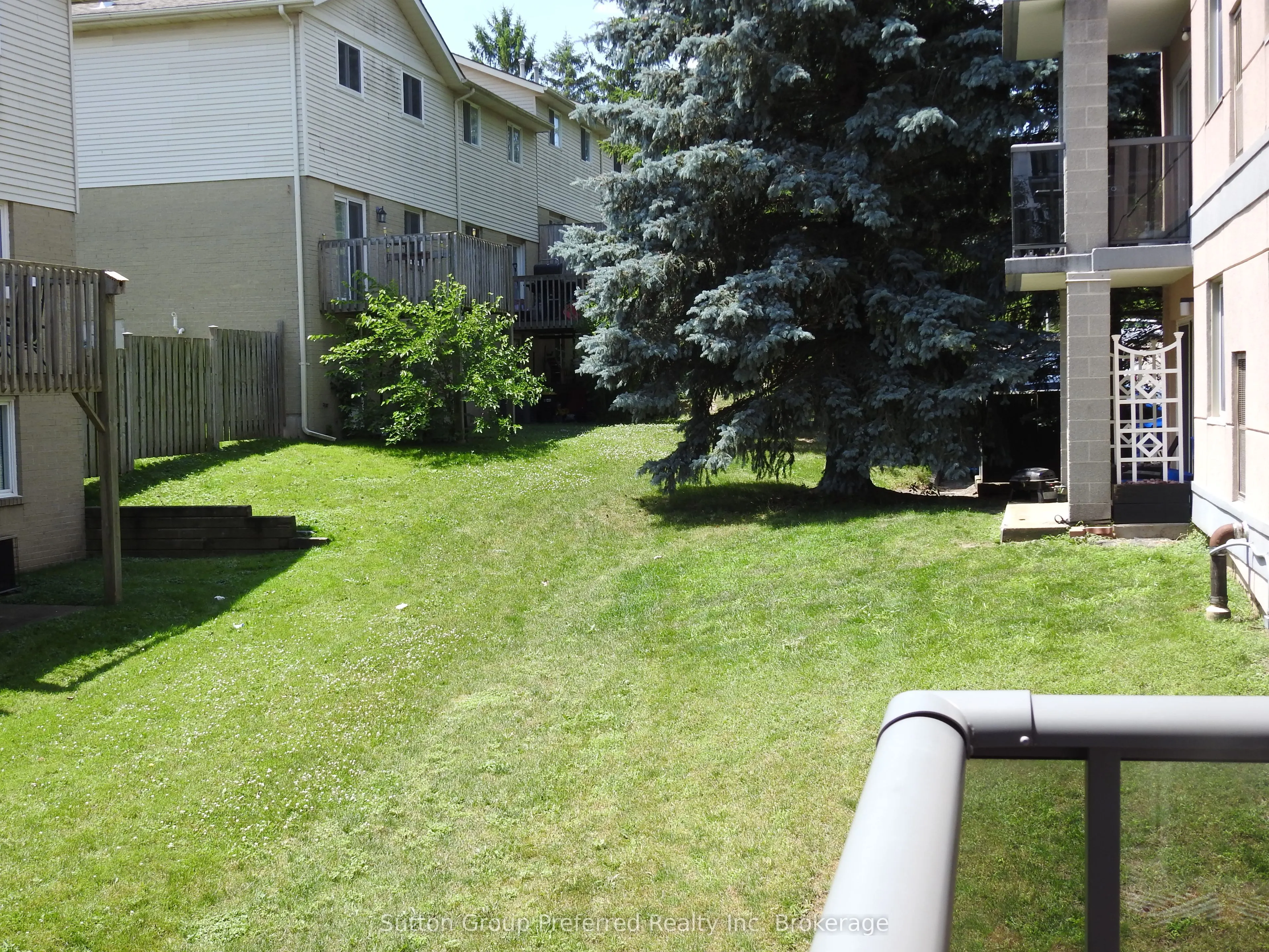 163 Ferguson Avenue, #102