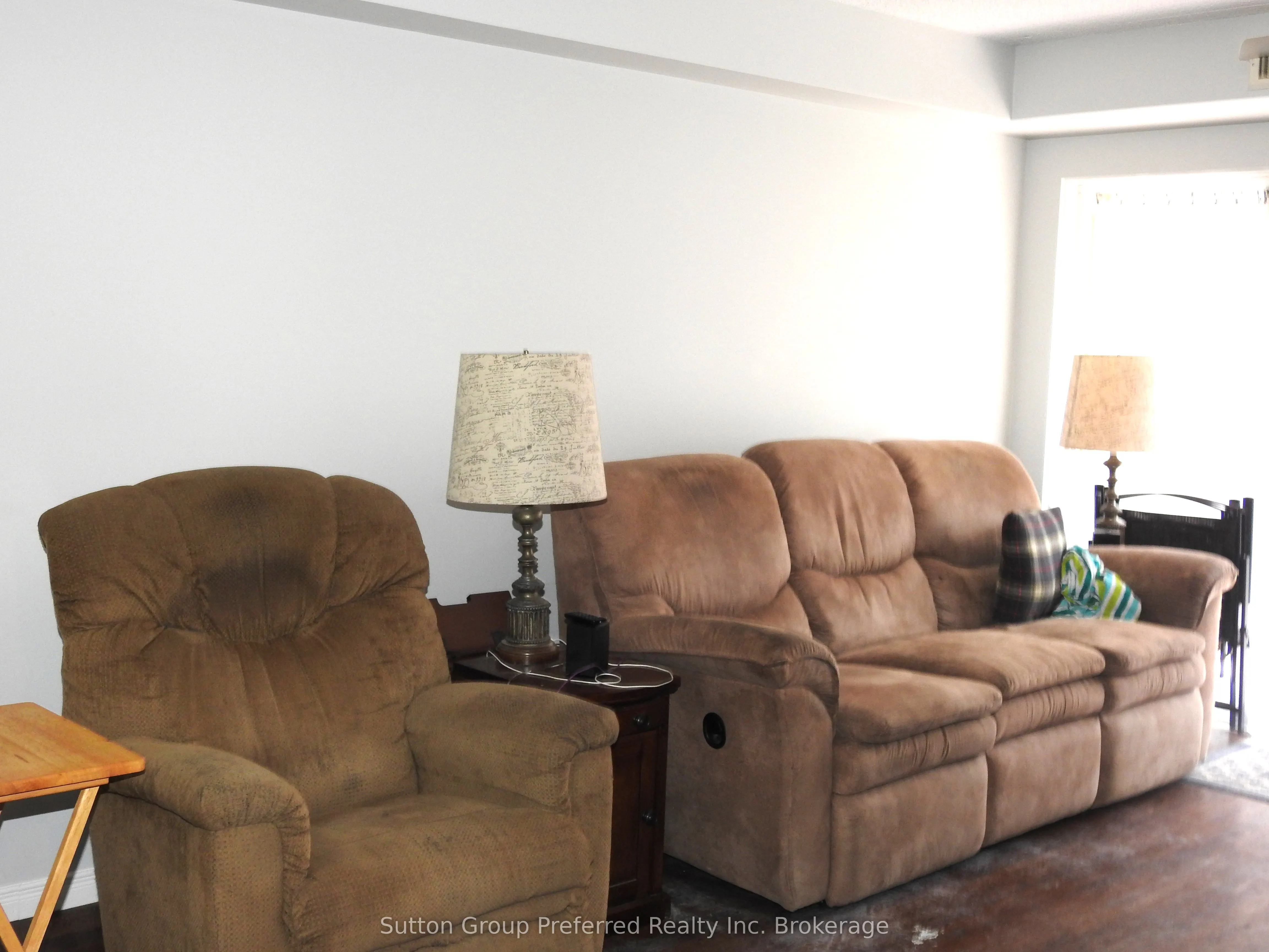 163 Ferguson Avenue, #102