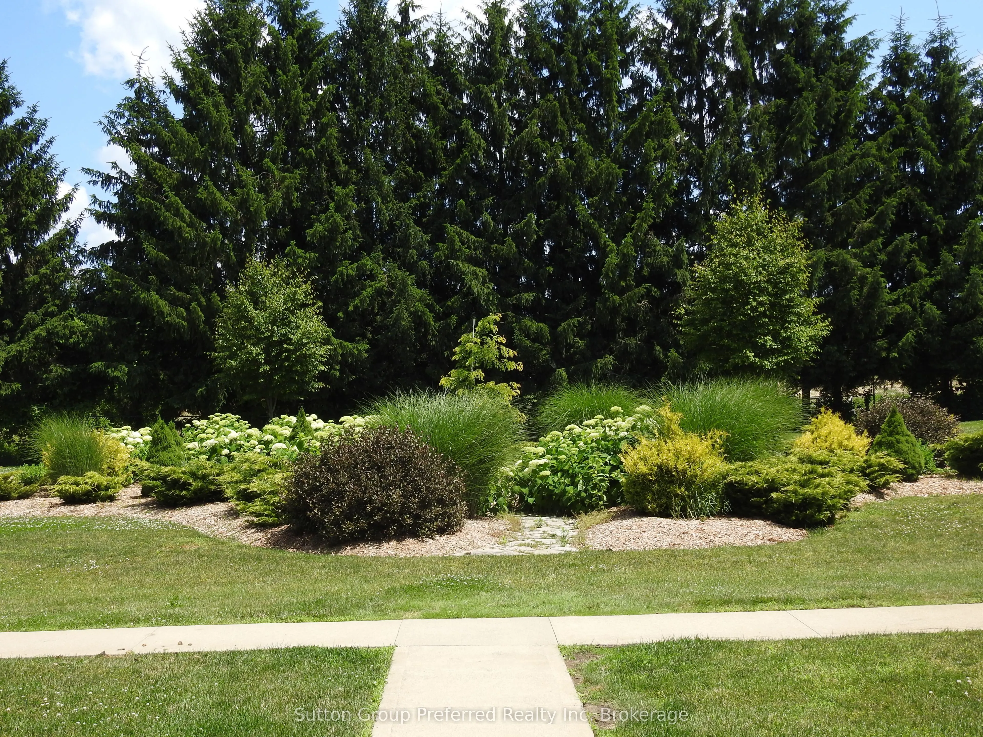 163 Ferguson Avenue, #102