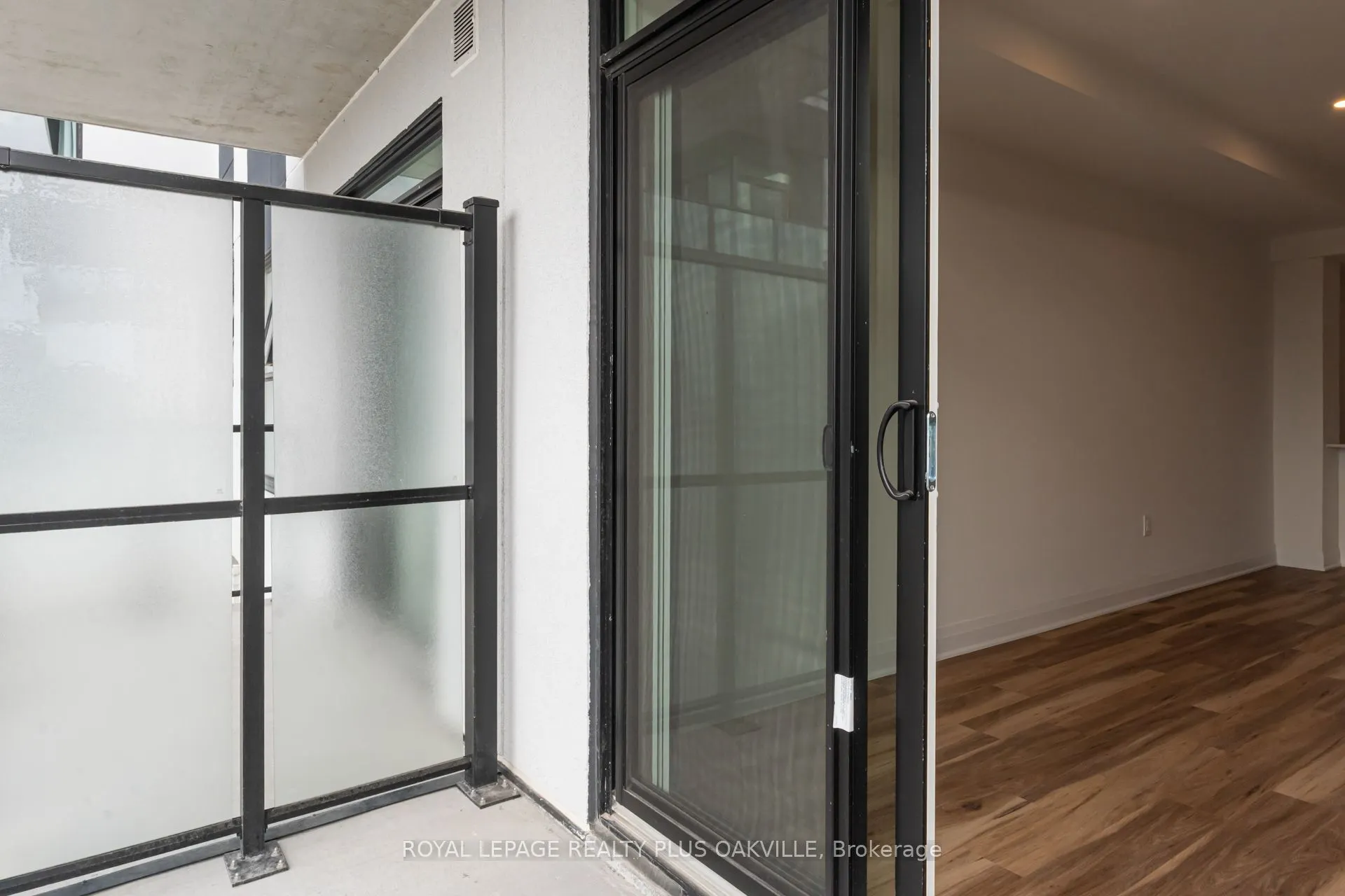 1936 Rymal Road E, #221