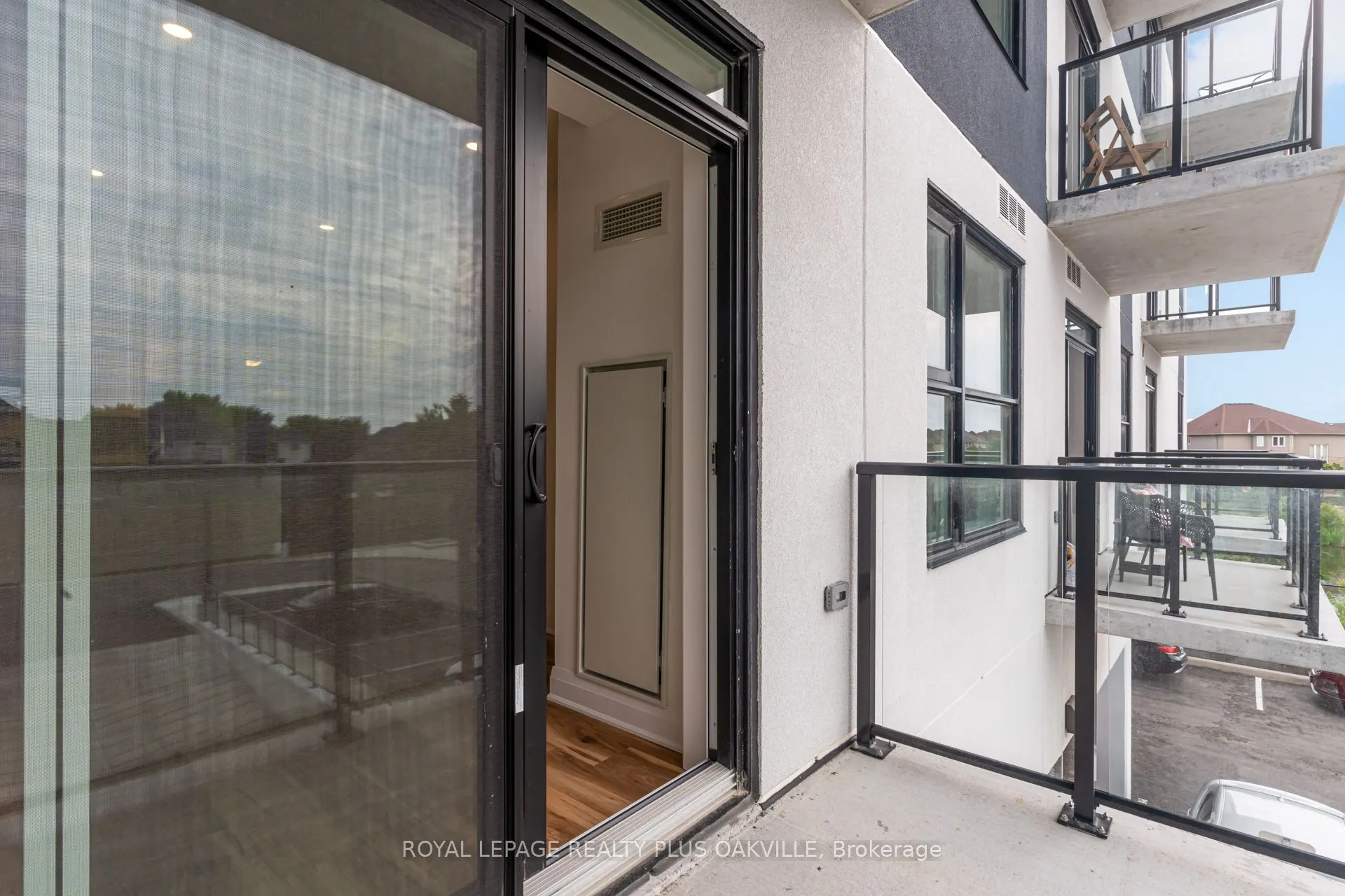 1936 Rymal Road E, #221
