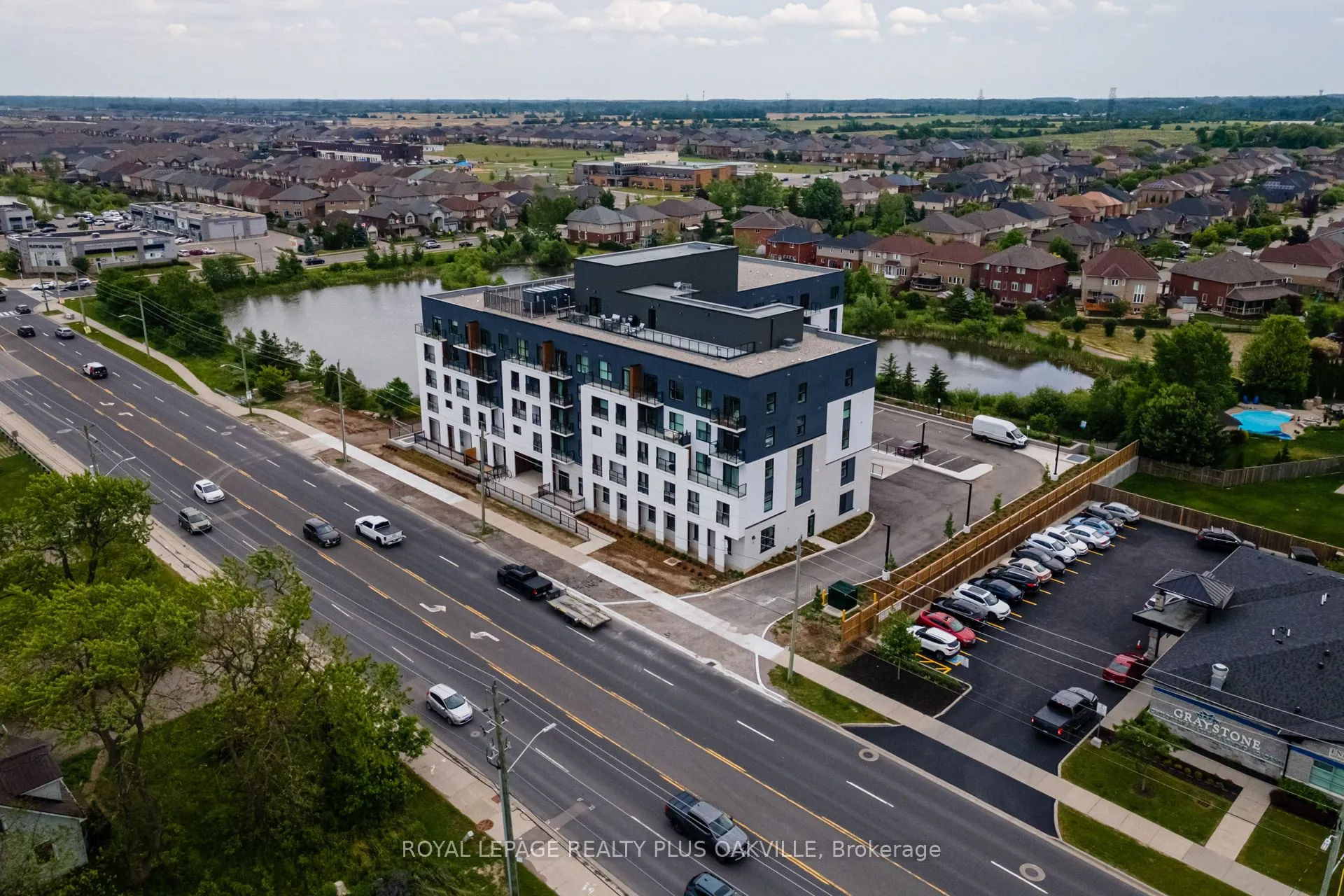 1936 Rymal Road E, #221
