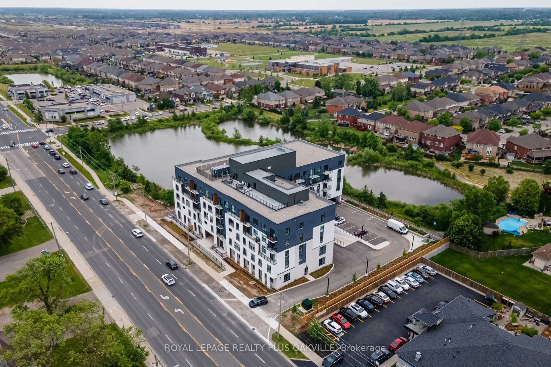 1936 Rymal Road E, #221