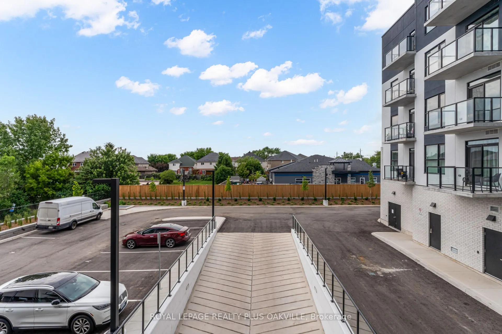 1936 Rymal Road E, #221