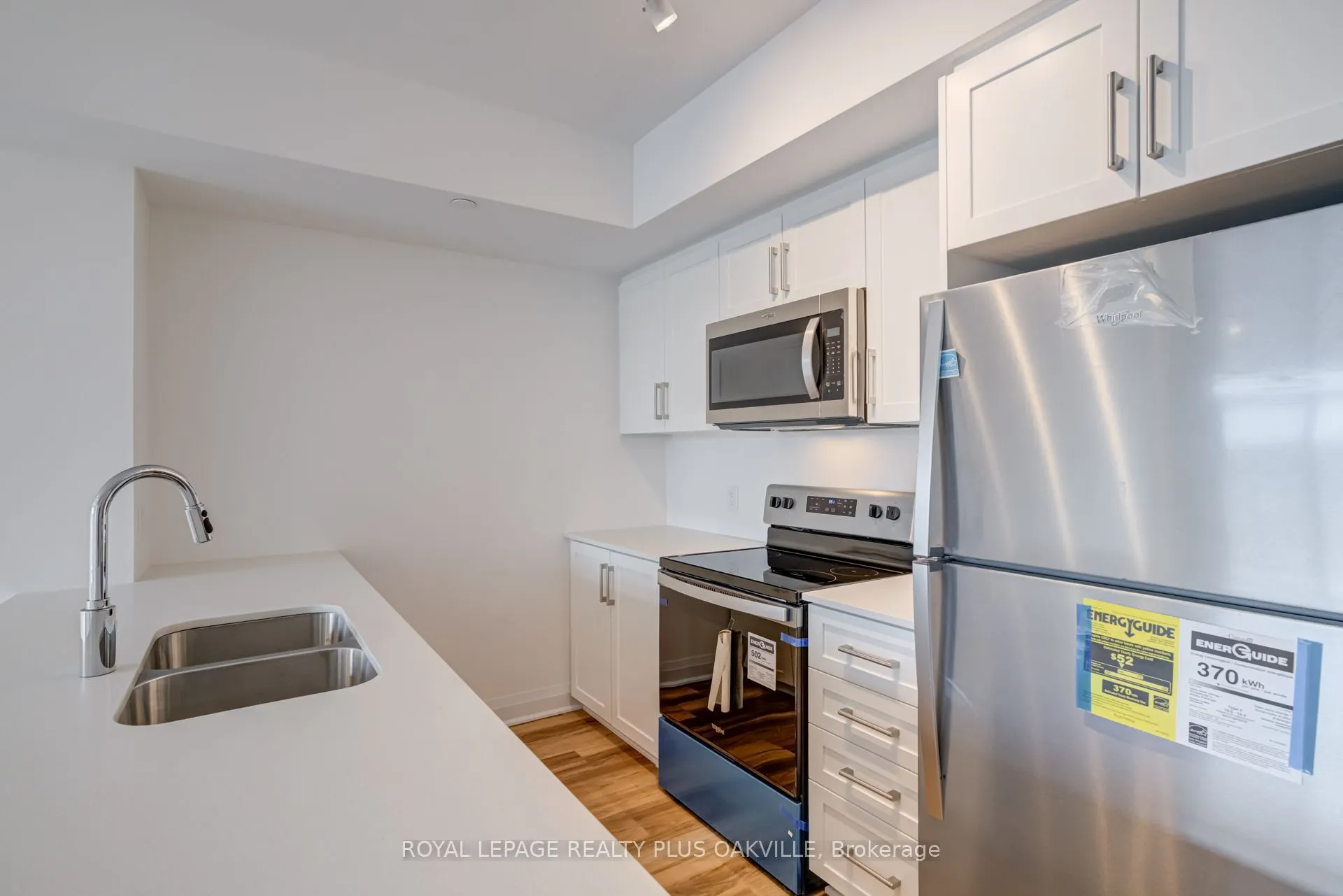 1936 Rymal Road E, #221