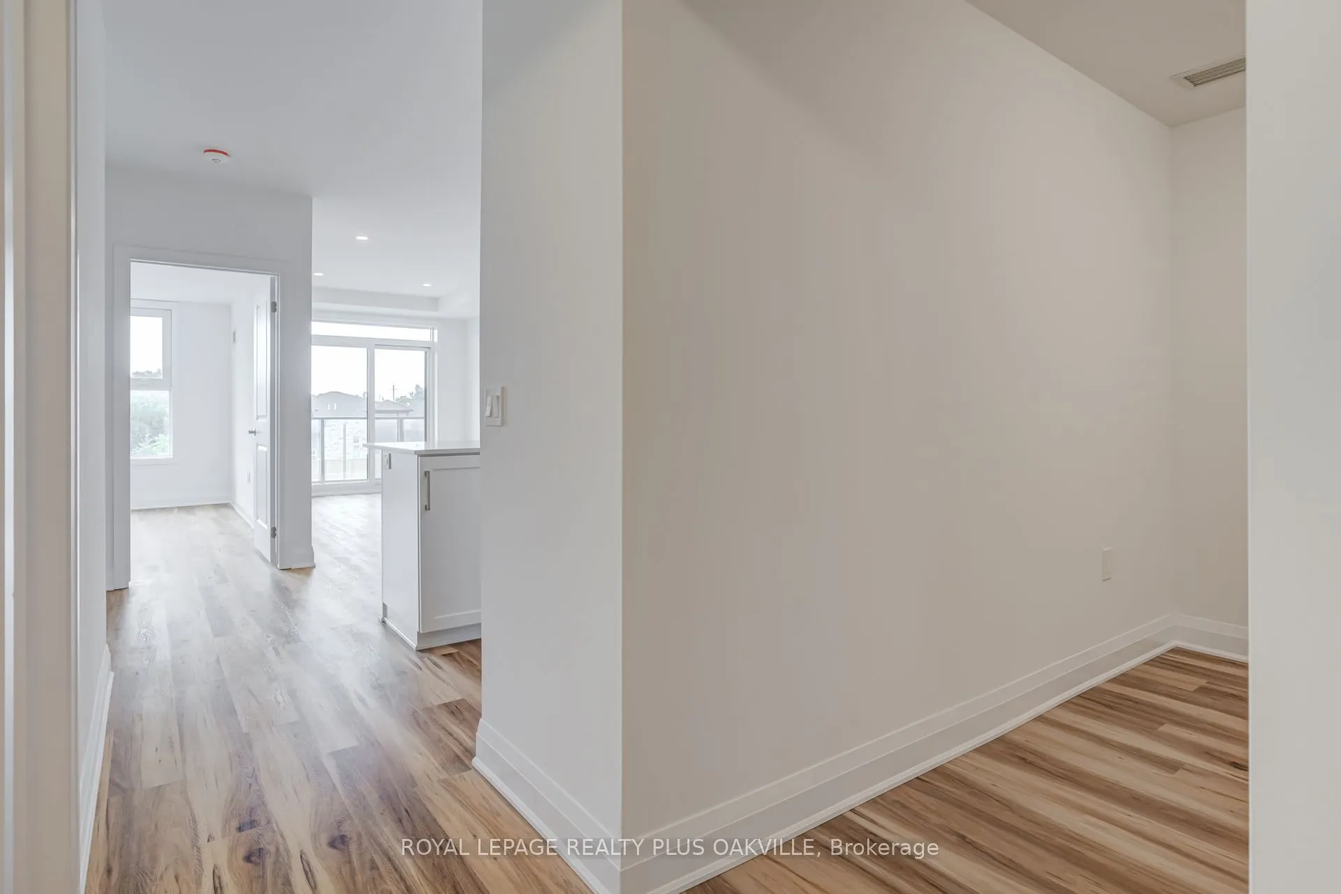 1936 Rymal Road E, #221