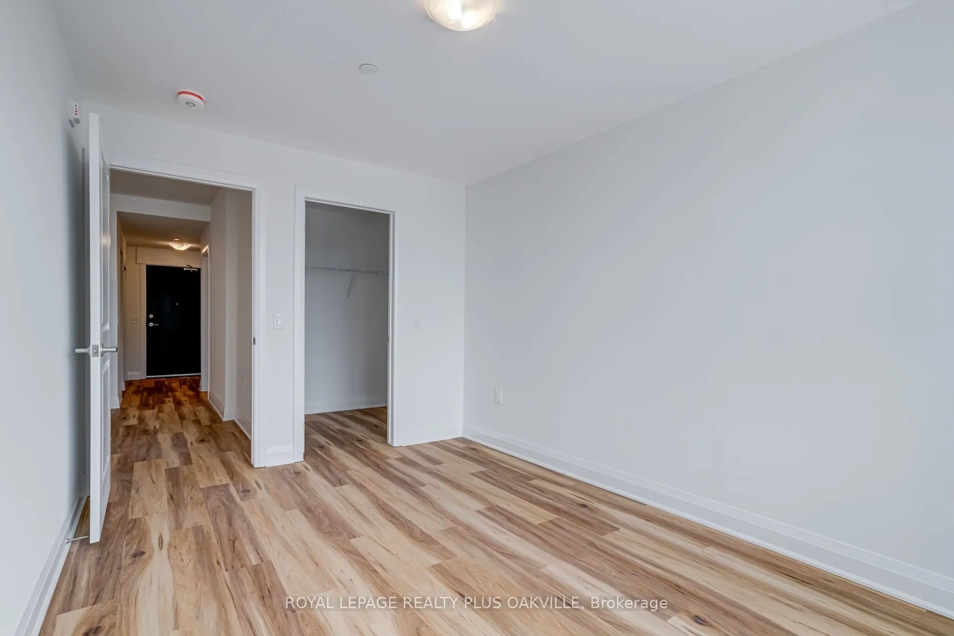 1936 Rymal Road E, #221