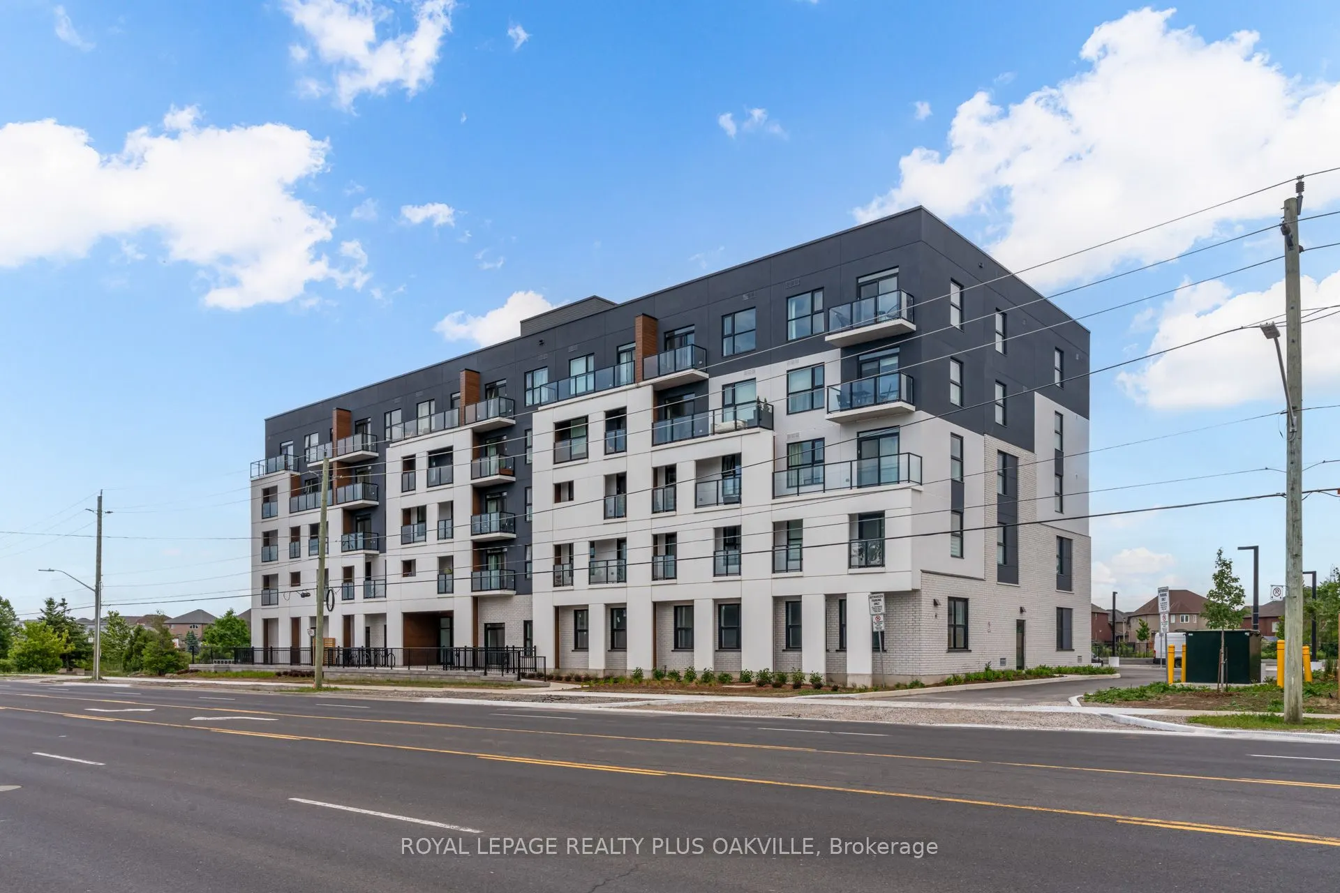 1936 Rymal Road E, #221